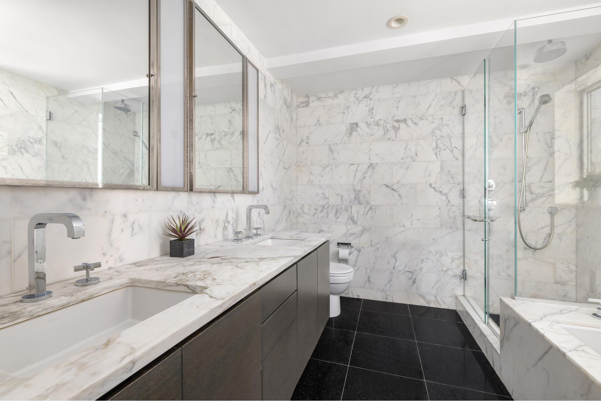 #10 photo, 211 E 51ST Street, マンハッタン Turtle Bay , NY 10022