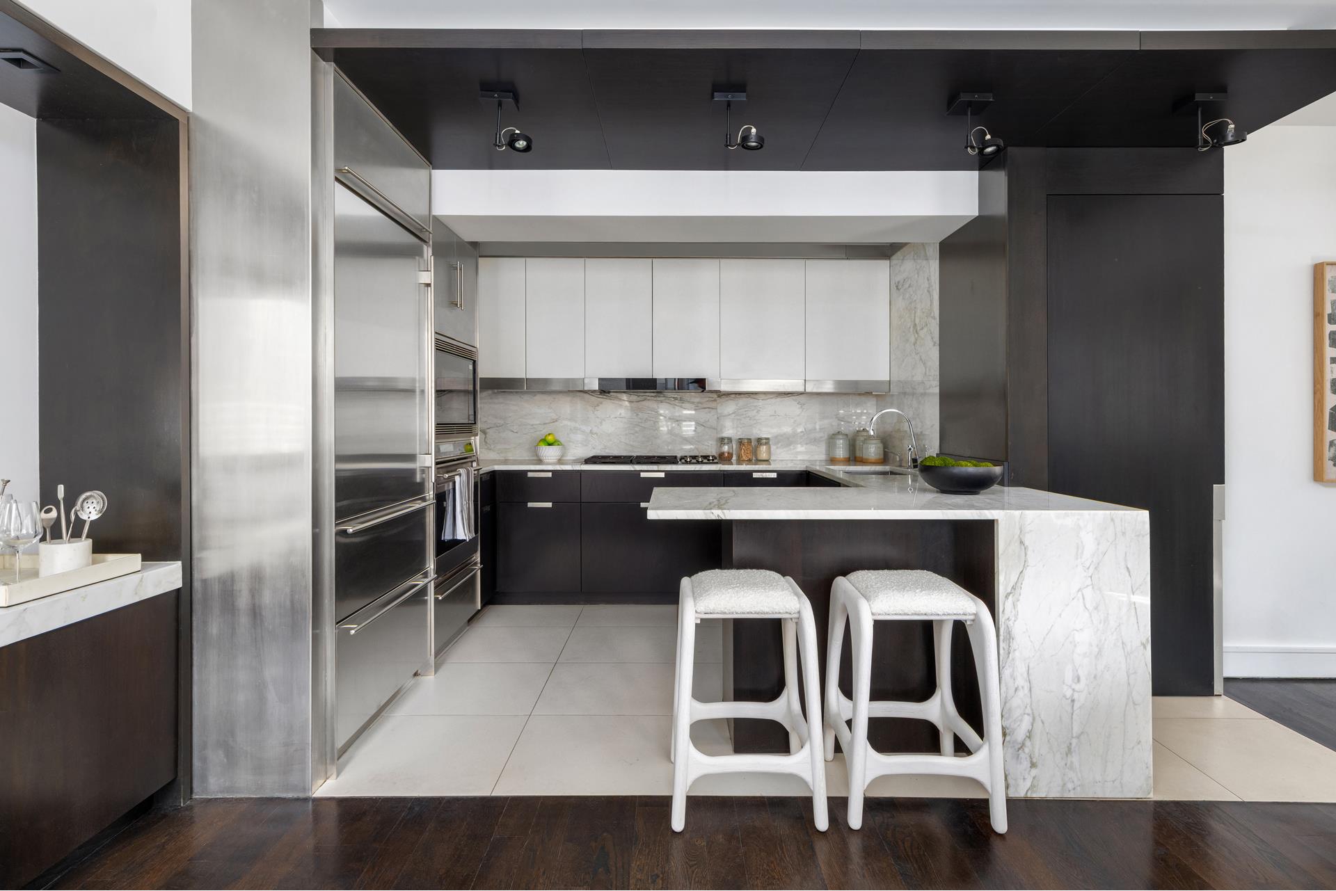 #5 photo, 211 E 51ST Street, マンハッタン Turtle Bay , NY 10022