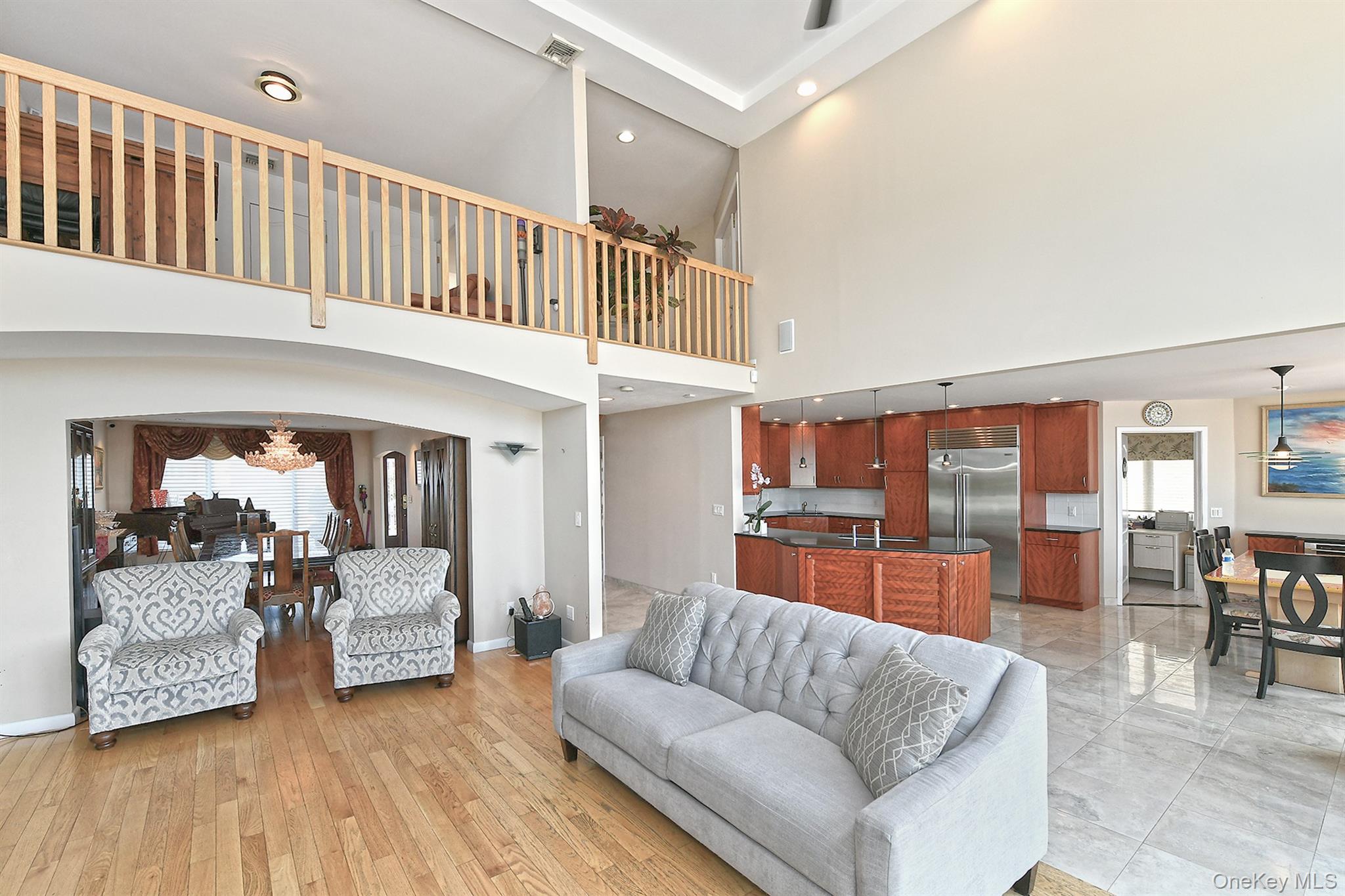 #17 photo, 83 Fairwater Avenue, ナッソー郡 Massapequa , NY 11758