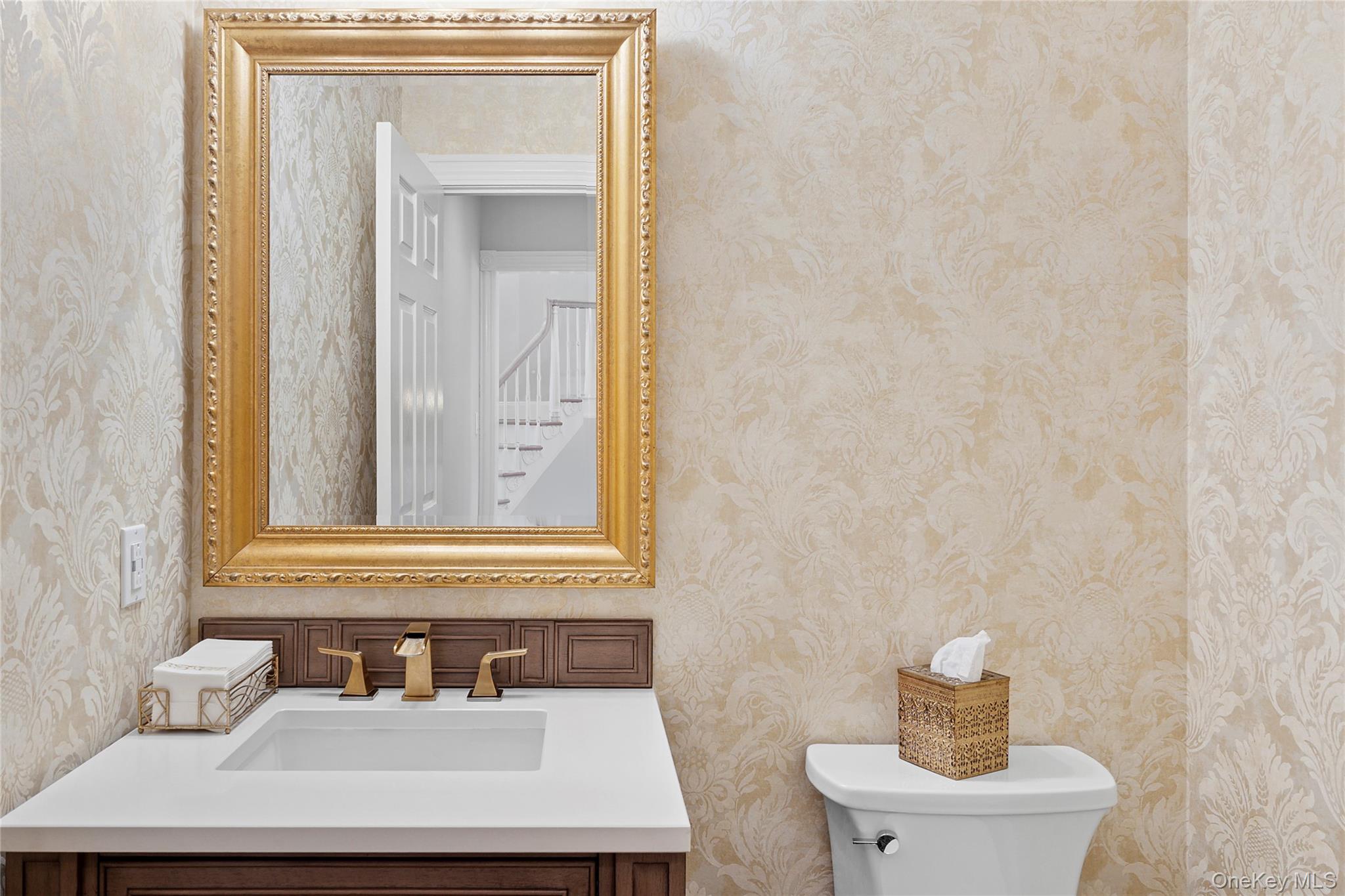 #10 photo, 2 N Harbor Down, サフォーク郡 Miller Place , NY 11764