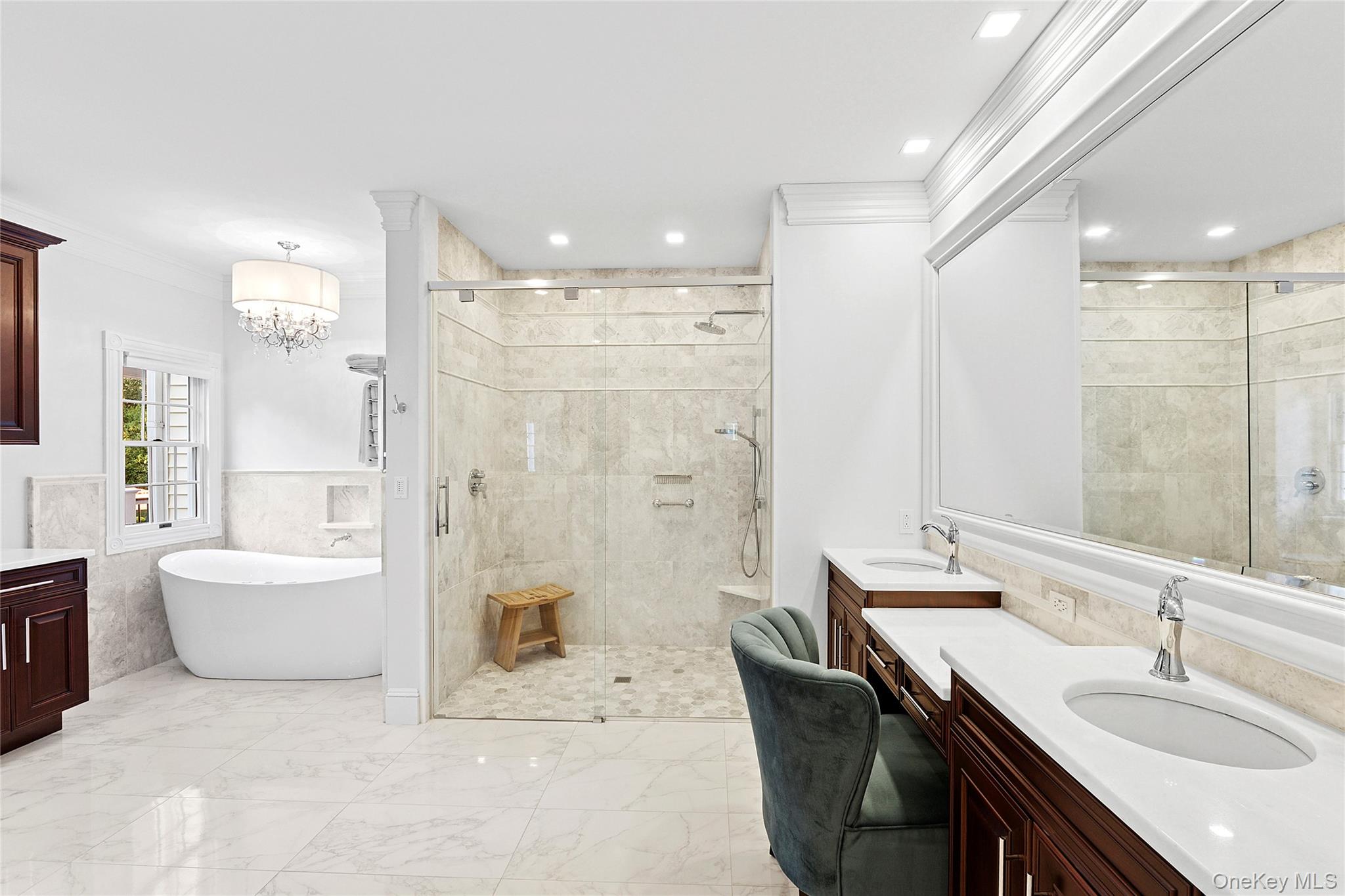 #20 photo, 2 N Harbor Down, サフォーク郡 Miller Place , NY 11764