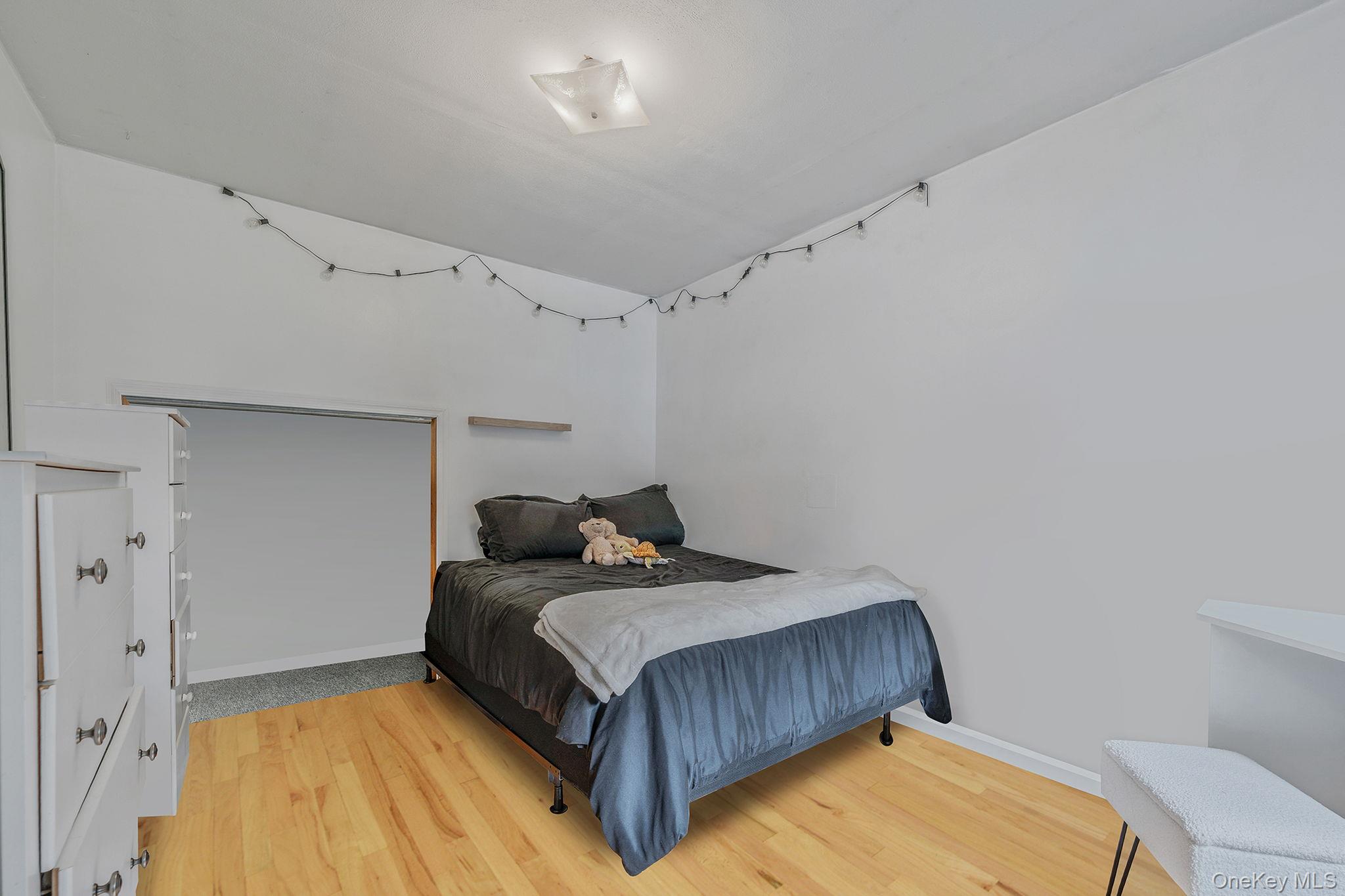 #19 photo, 10 Spyglass Lane, East Setauket , NY 11733