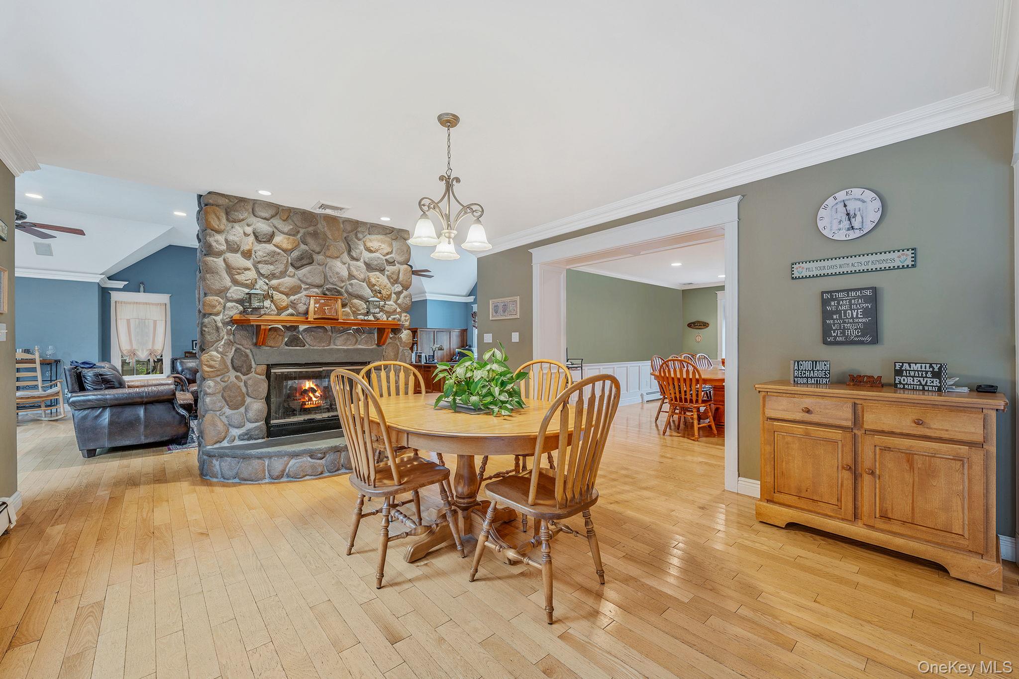 #7 photo, 10 Spyglass Lane, East Setauket , NY 11733