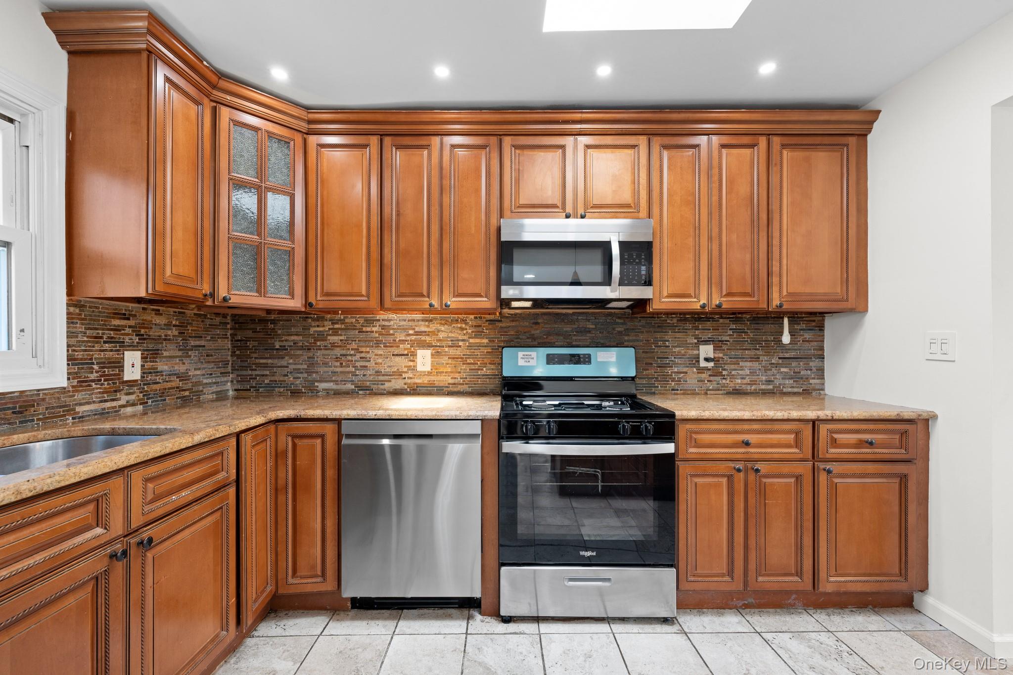 #13 photo, 109 Remington Avenue, サフォーク郡 Selden , NY 11784