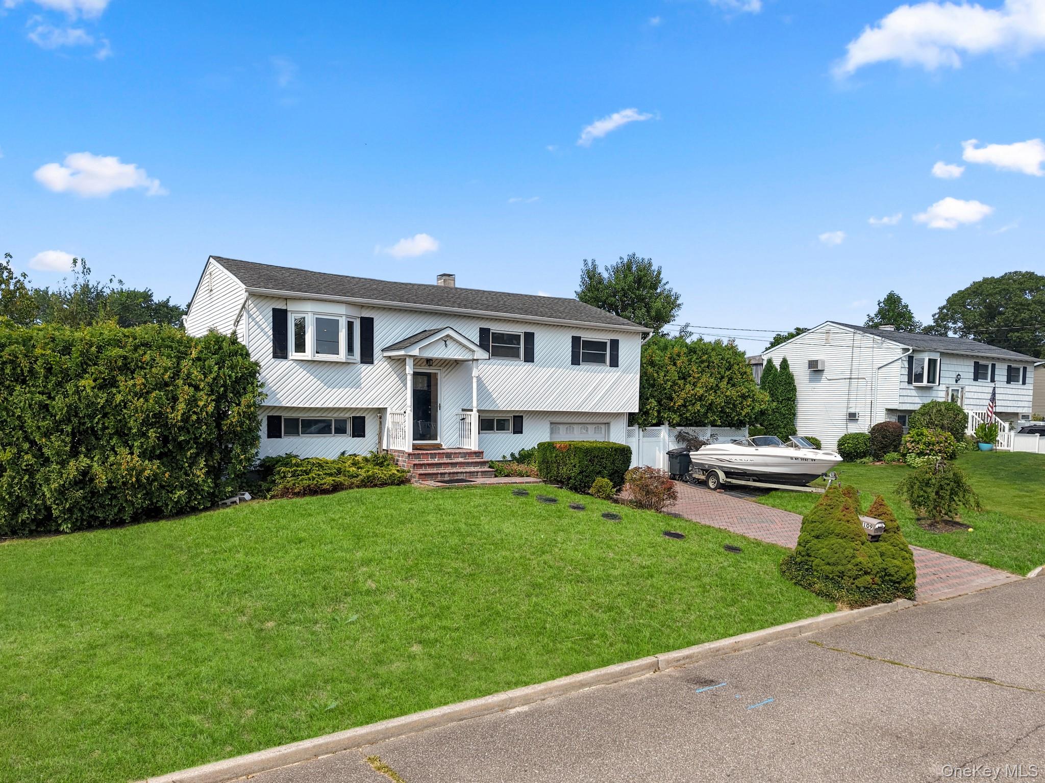 #2 photo, 109 Remington Avenue, サフォーク郡 Selden , NY 11784