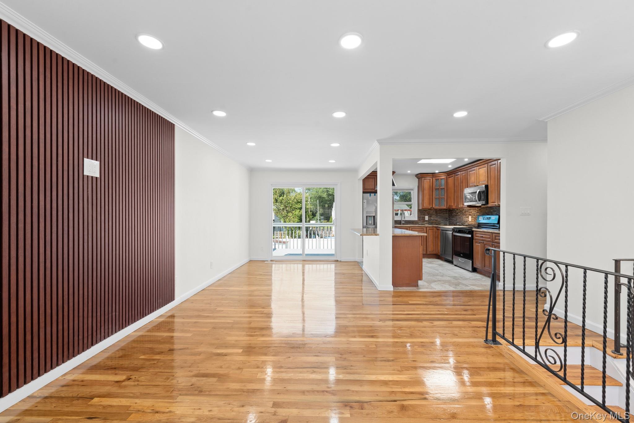 #8 photo, 109 Remington Avenue, サフォーク郡 Selden , NY 11784