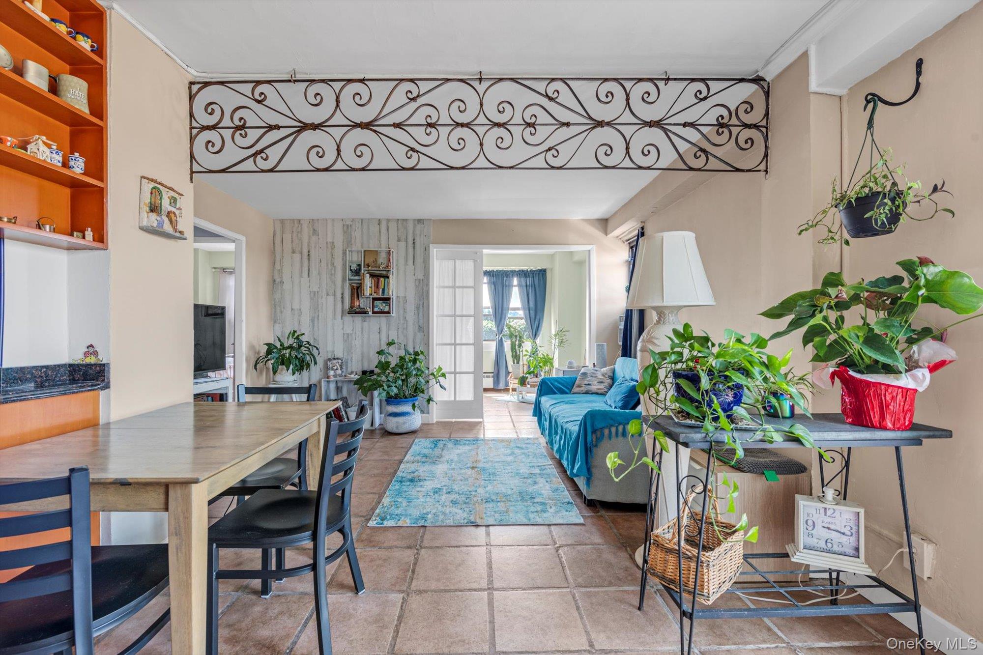 #3 photo, 83-60 118th Street, クイーンズ区 Kew Gardens , NY 11415