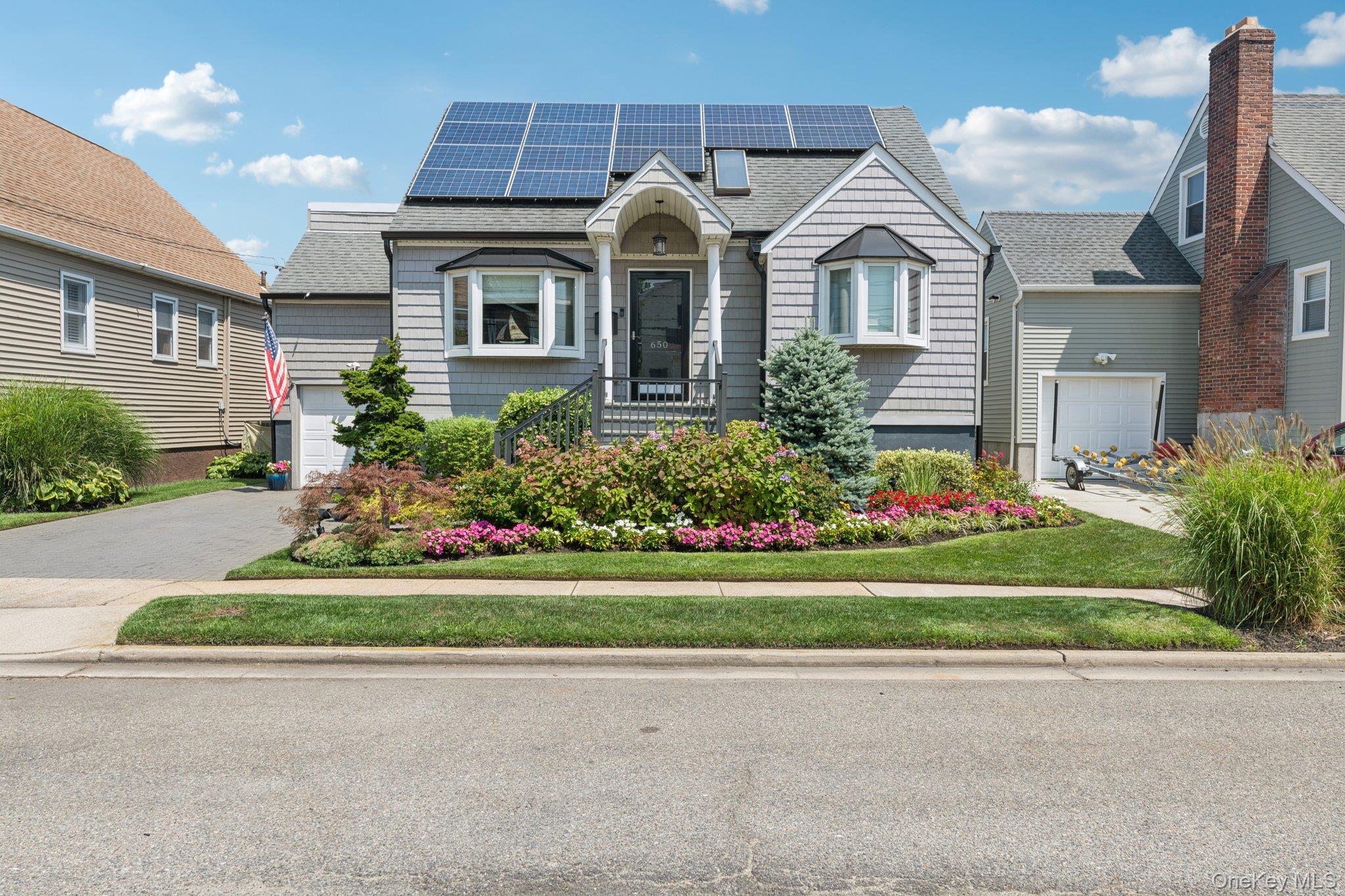 #2 photo, 650 S 9th Street, サフォーク郡 Lindenhurst , NY 11757