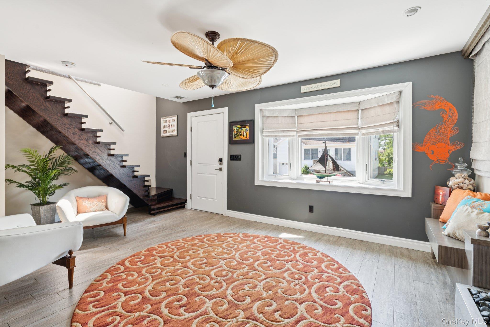 #5 photo, 650 S 9th Street, サフォーク郡 Lindenhurst , NY 11757