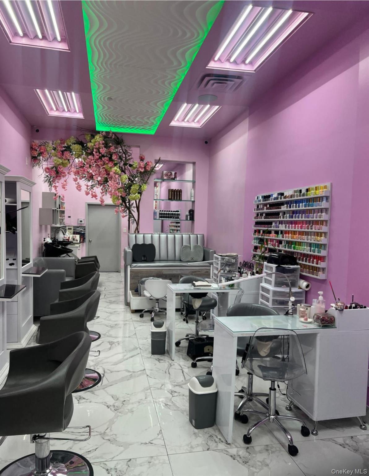 #7 photo, 8103 37th ave, クイーンズ区 Jackson Heights , NY 11372