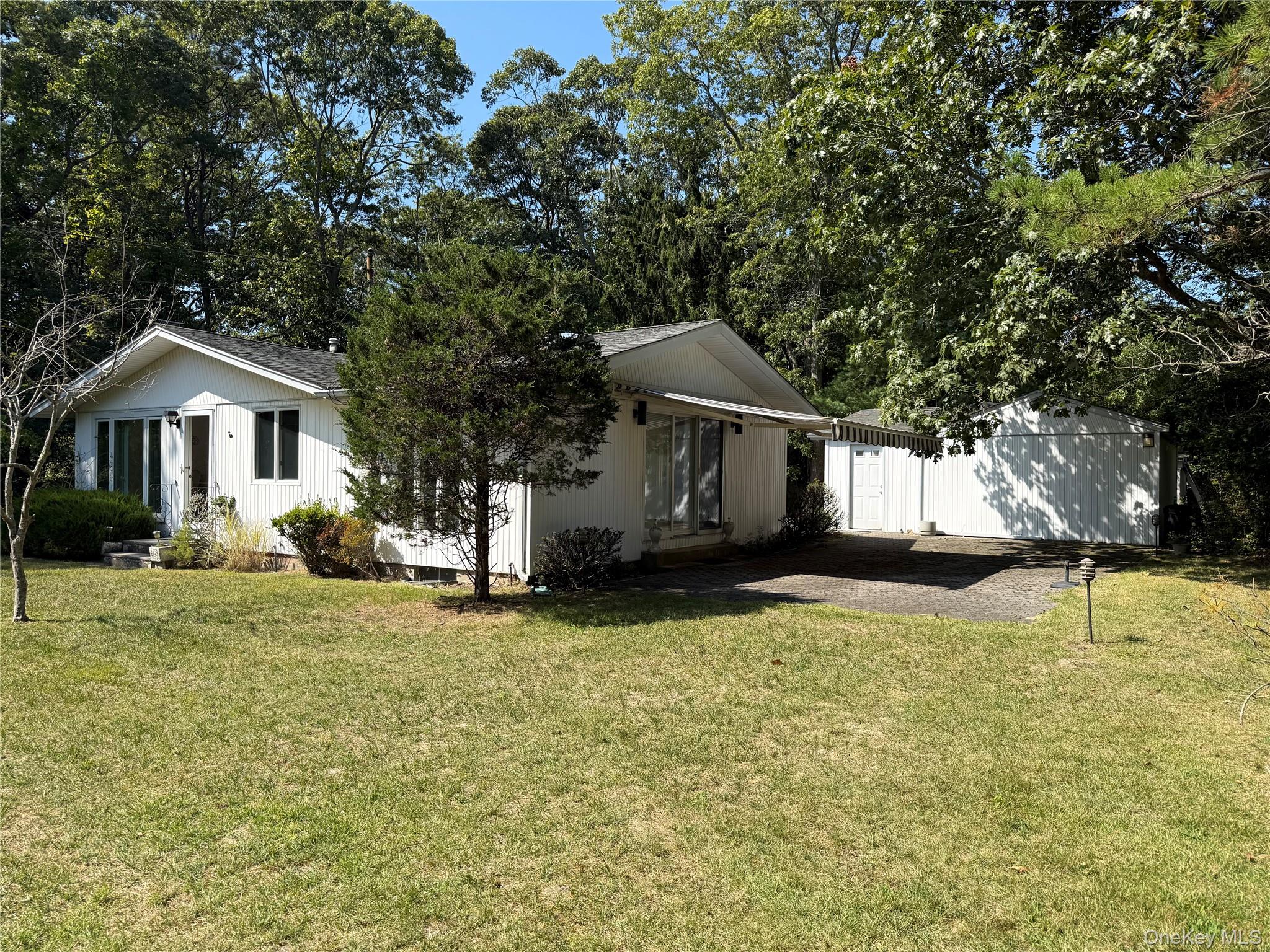 #1 photo, 64 Shore Road, 东长岛 汉普顿 Hampton Bays , NY 11946