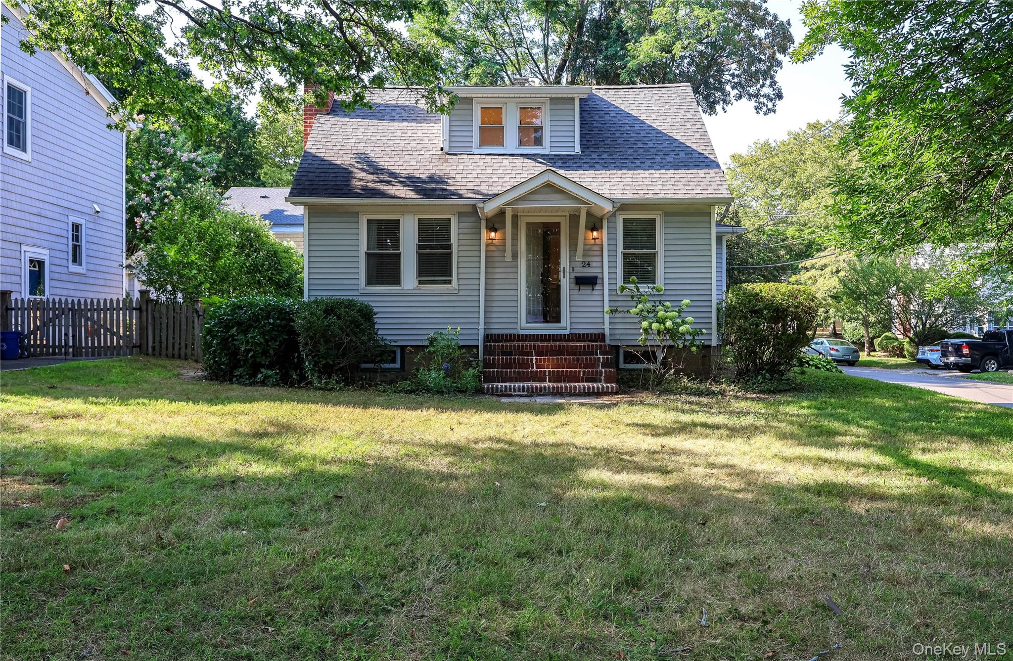 #1 photo, 24 8th Avenue, ナッソー郡 Sea Cliff , NY 11579