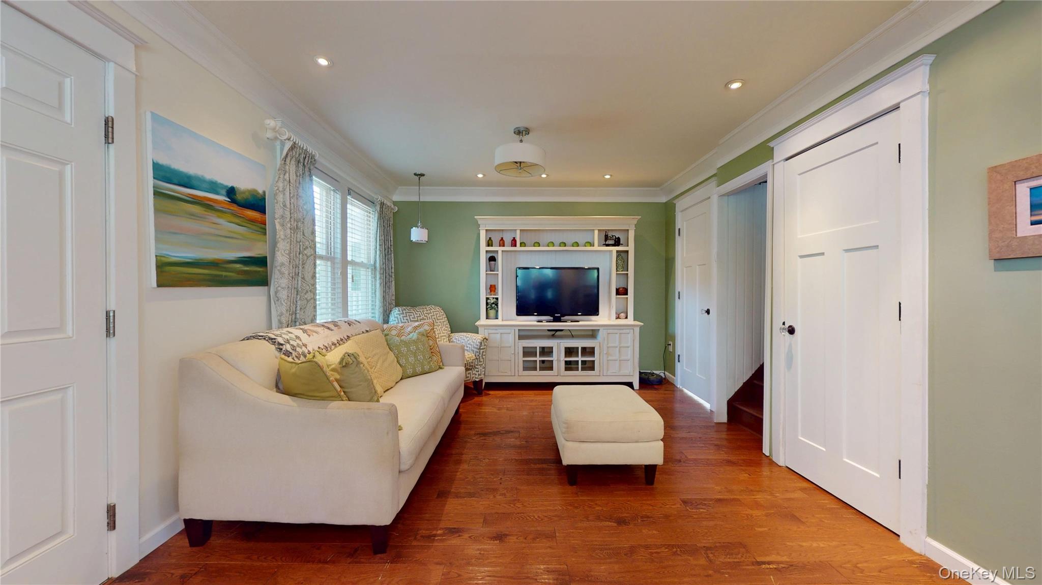 #7 photo, 24 8th Avenue, ナッソー郡 Sea Cliff , NY 11579