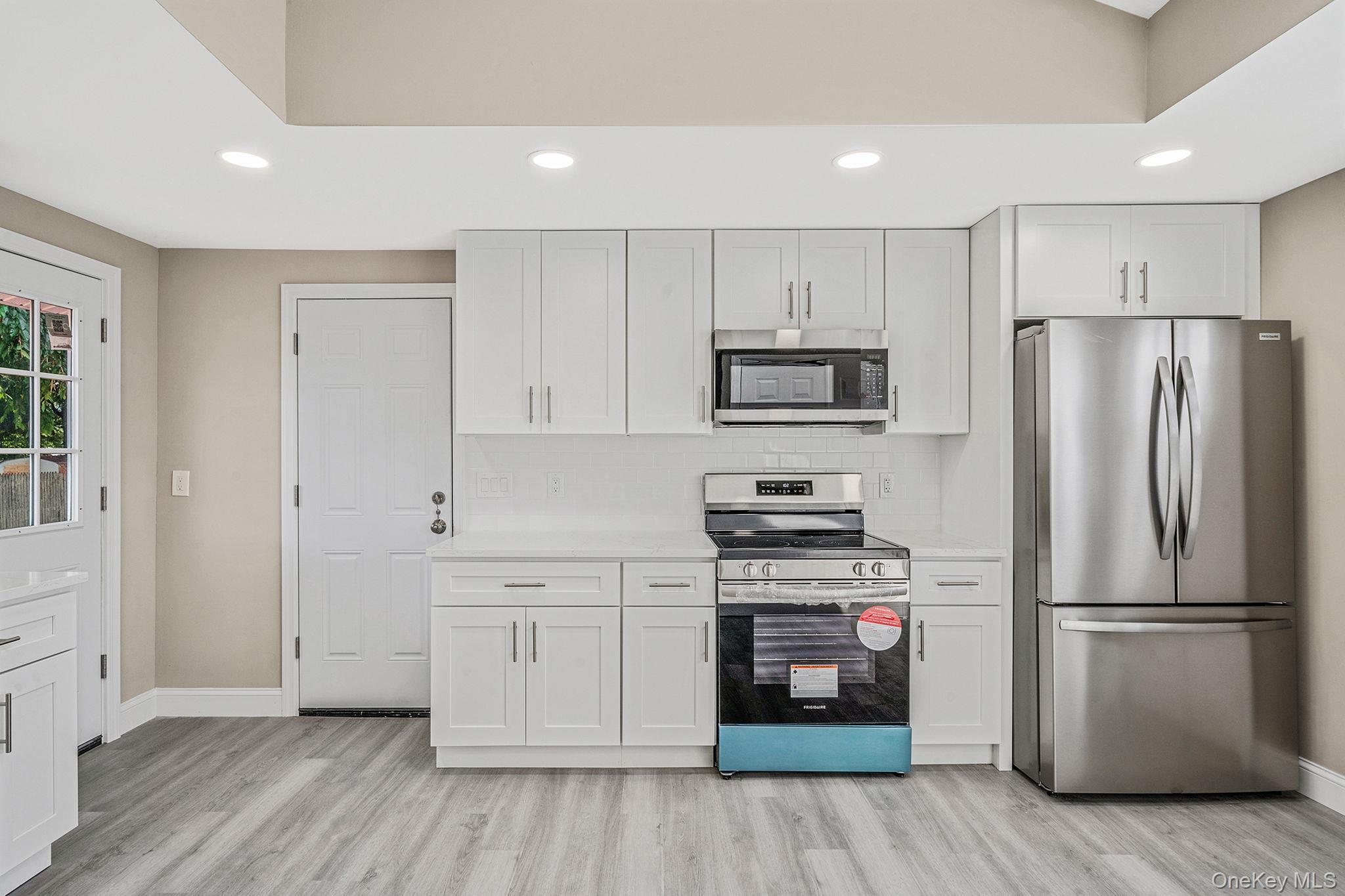 #10 photo, 286 Old Country Road, Deer Park , NY 11729