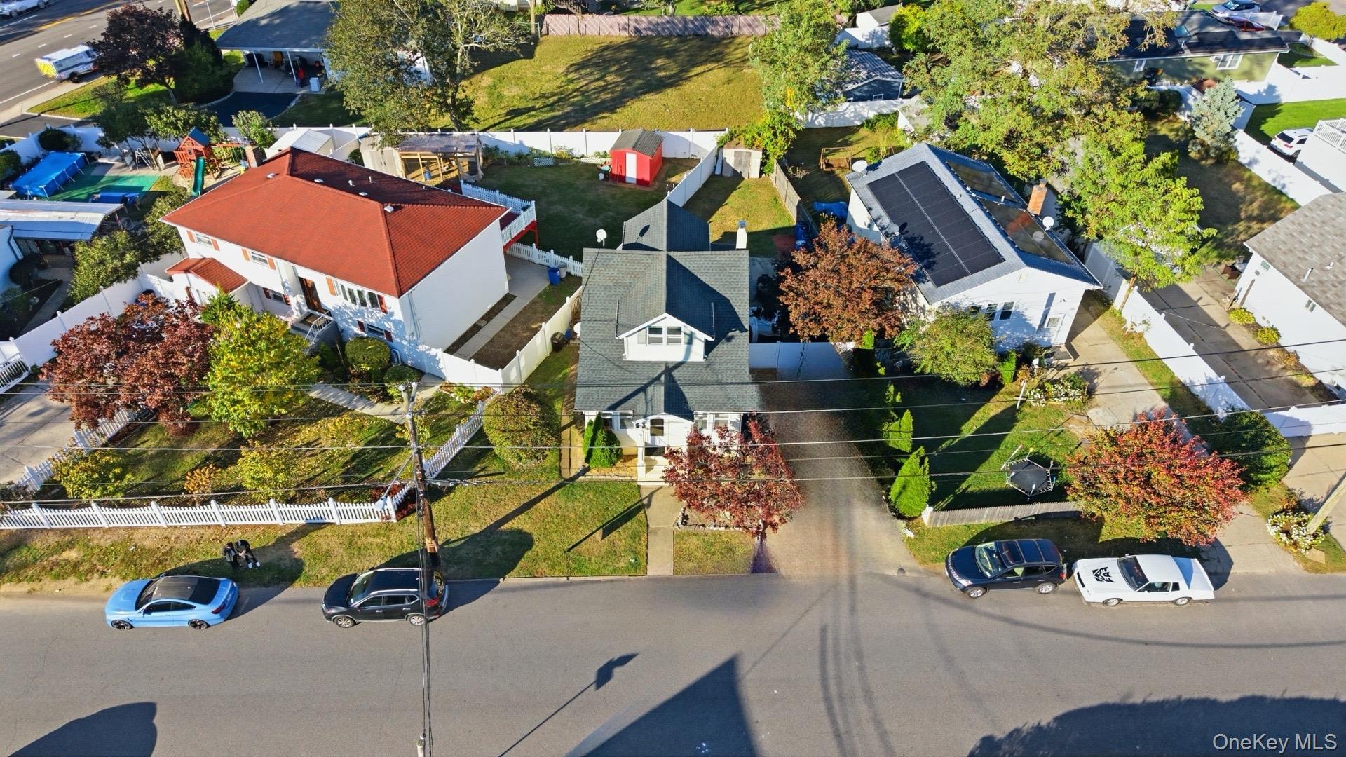 #1 photo, 155 29th Street, サフォーク郡 Copiague , NY 11726