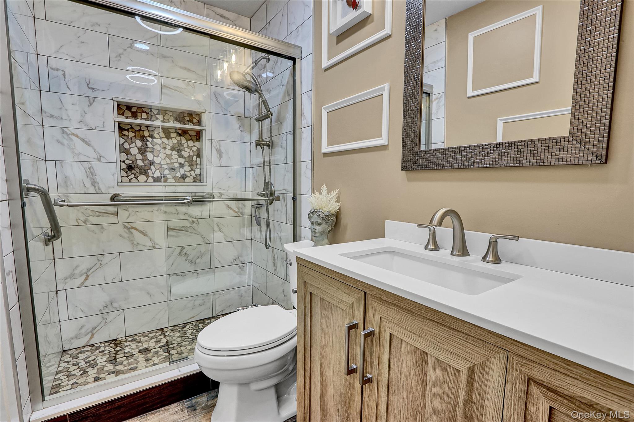 #15 photo, 5 Aspen Street, サフォーク郡 Port Jefferson Station , NY 11776