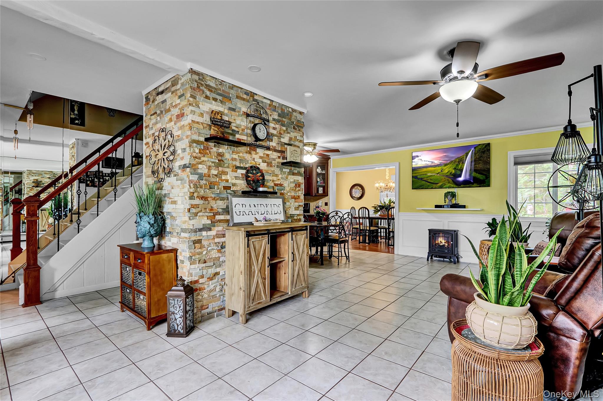 #3 photo, 5 Aspen Street, サフォーク郡 Port Jefferson Station , NY 11776