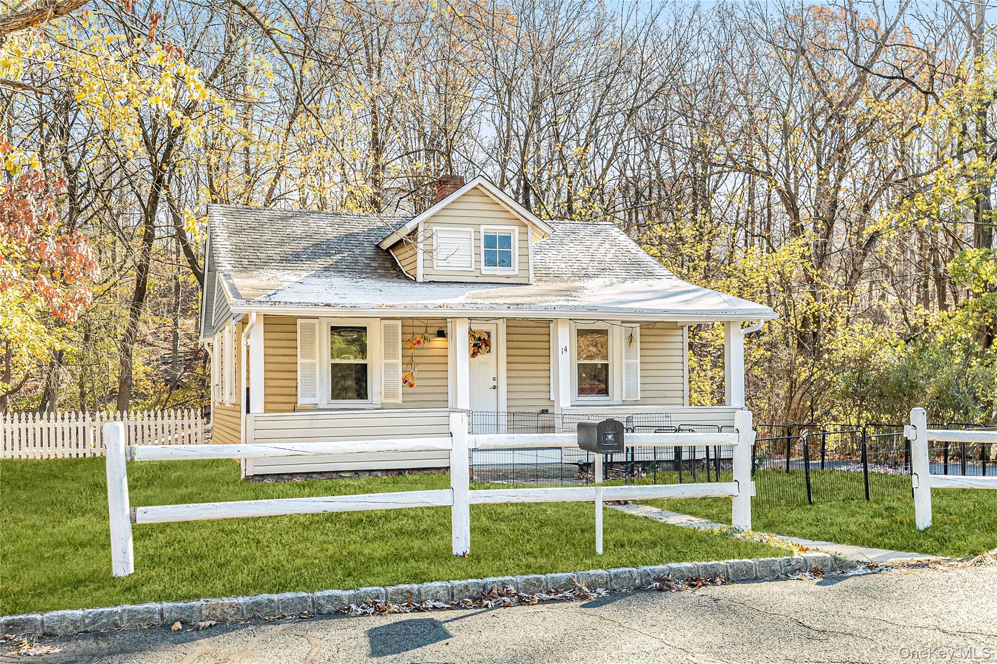 #1 photo, 14 Bedford Lane, Thiells , NY 10984