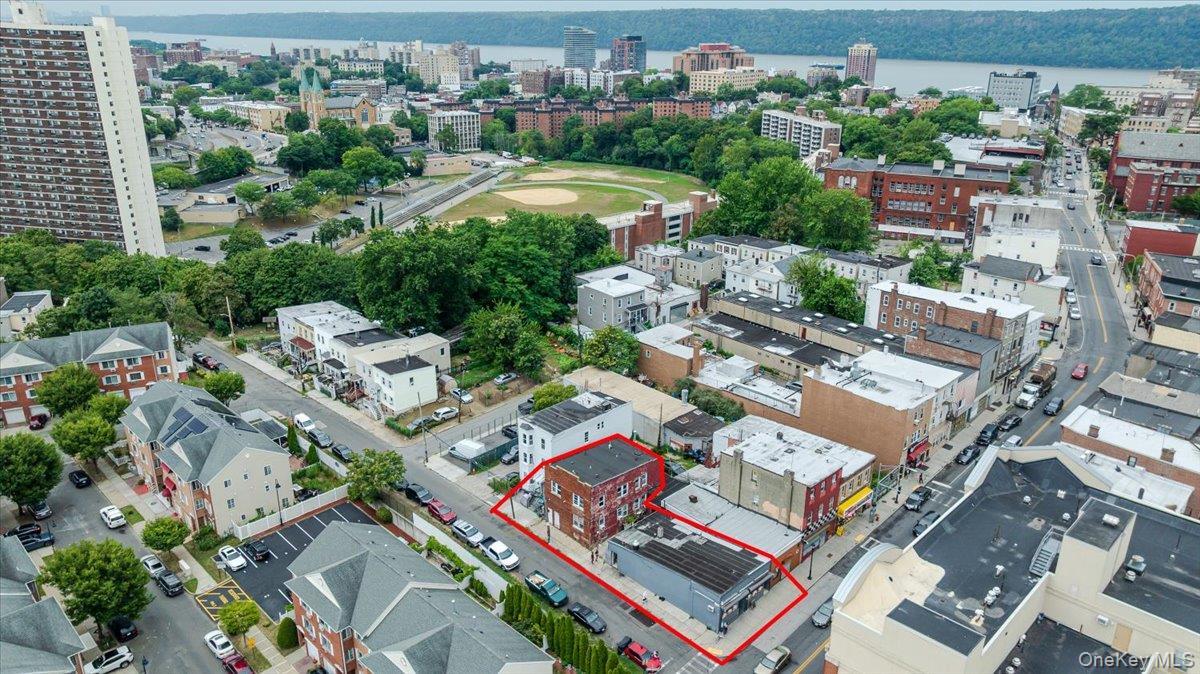 #2 photo, 204 Ashburton Avenue, Yonkers , NY 10701