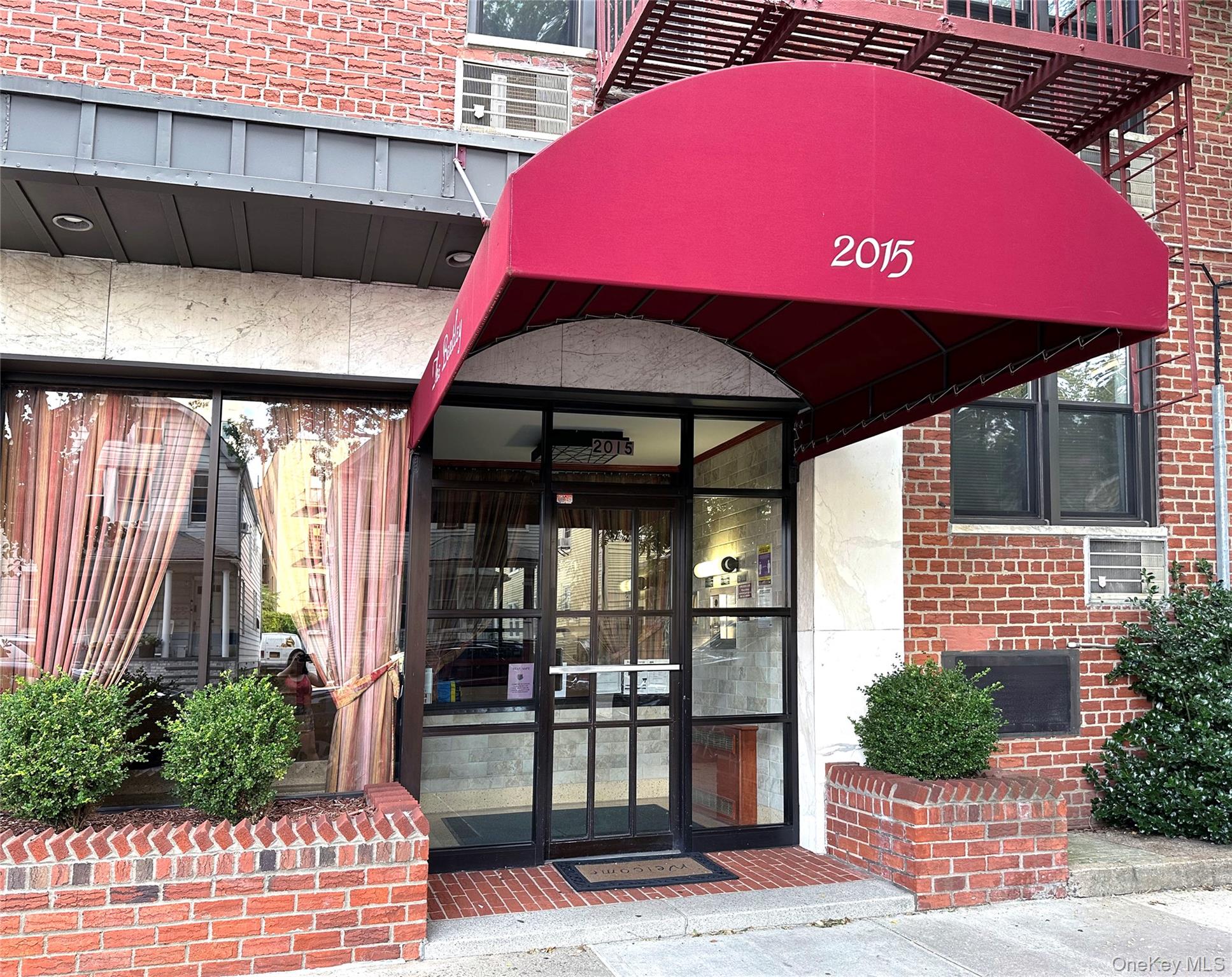 #1 photo, 2015 Saint Paul Avenue, ブロンクス区 Bronx , NY 10461