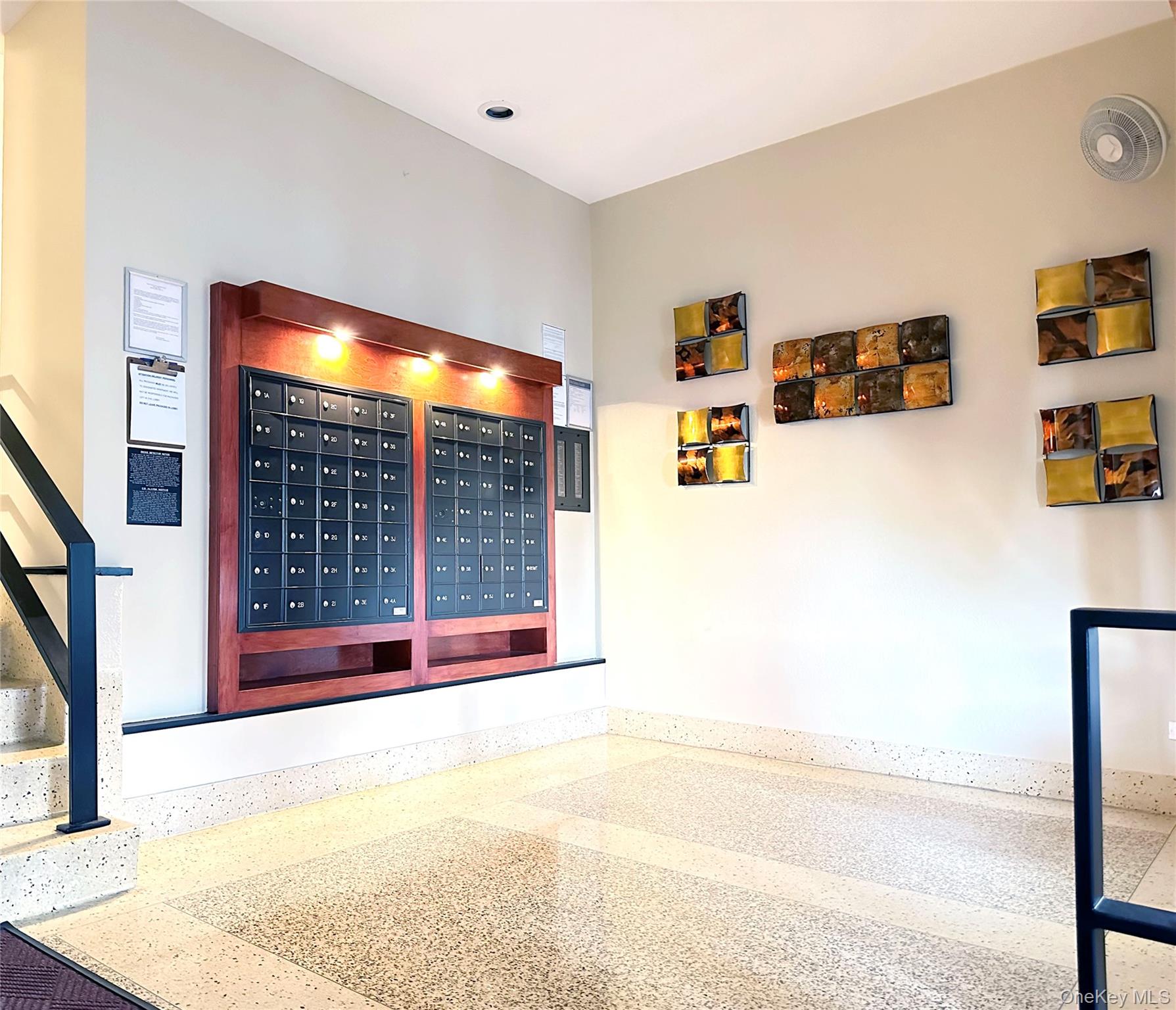 #3 photo, 2015 Saint Paul Avenue, ブロンクス区 Bronx , NY 10461