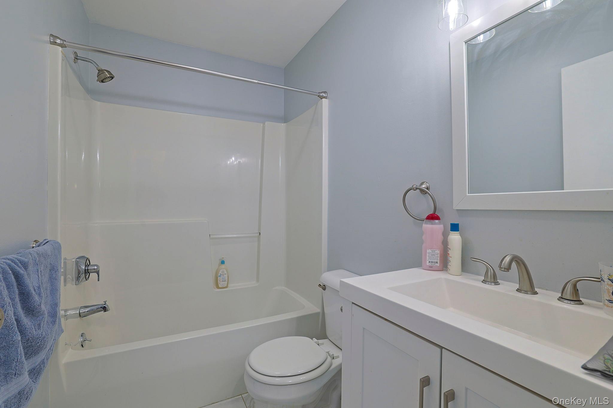 #17 photo, 5 Wood Street, Poughkeepsie , NY 12603