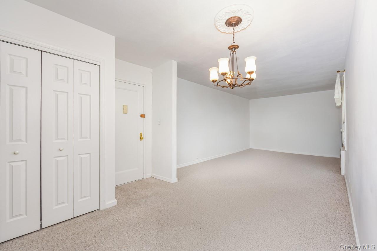 #6 photo, 27-10 Parsons Boulevard, クイーンズ区 Flushing , NY 11354