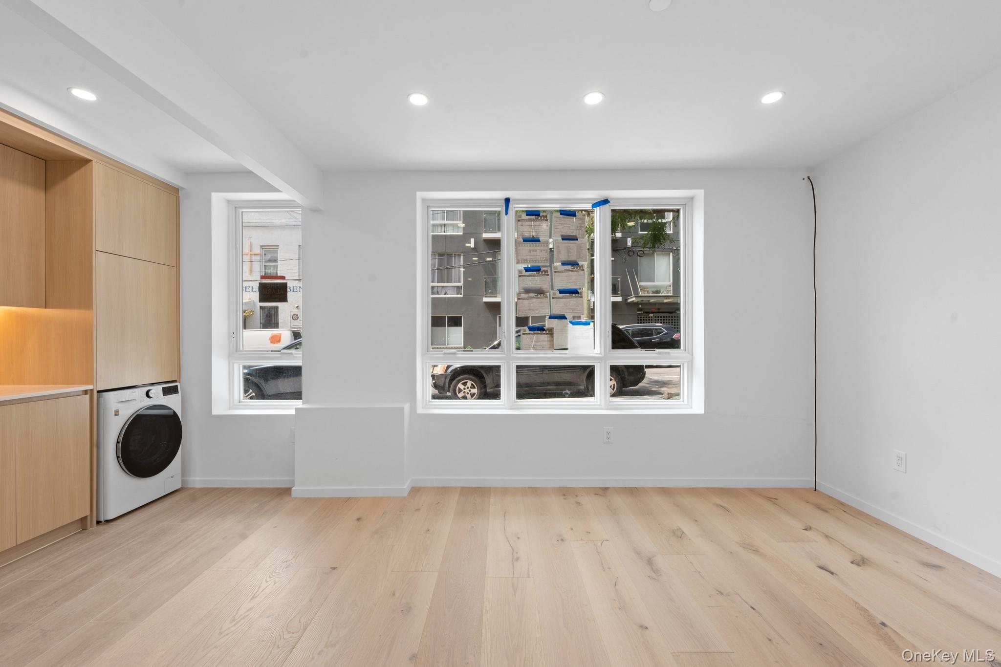 #6 photo, 366 Harman Street, ブルックリン区 Brooklyn , NY 11237