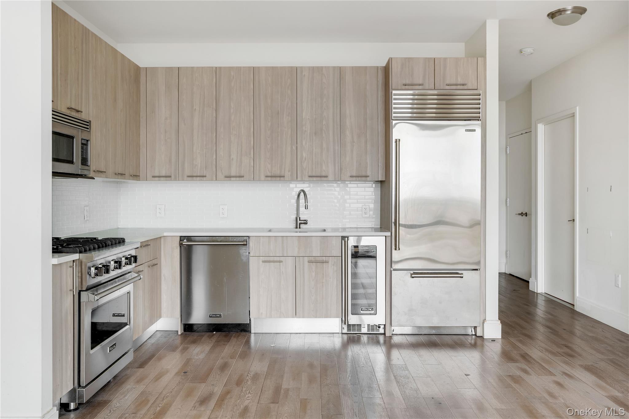 #3 photo, 1501 Voorhies Avenue, ブルックリン区 Brooklyn , NY 11235