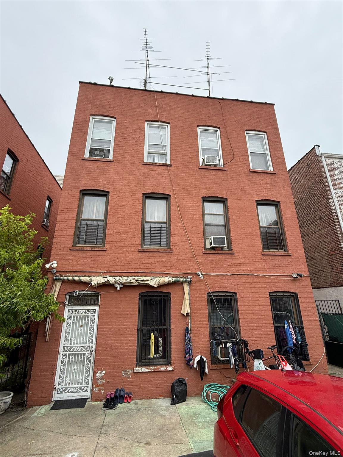 #3 photo, 822 E 219th Street, ブロンクス区 Bronx , NY 10467