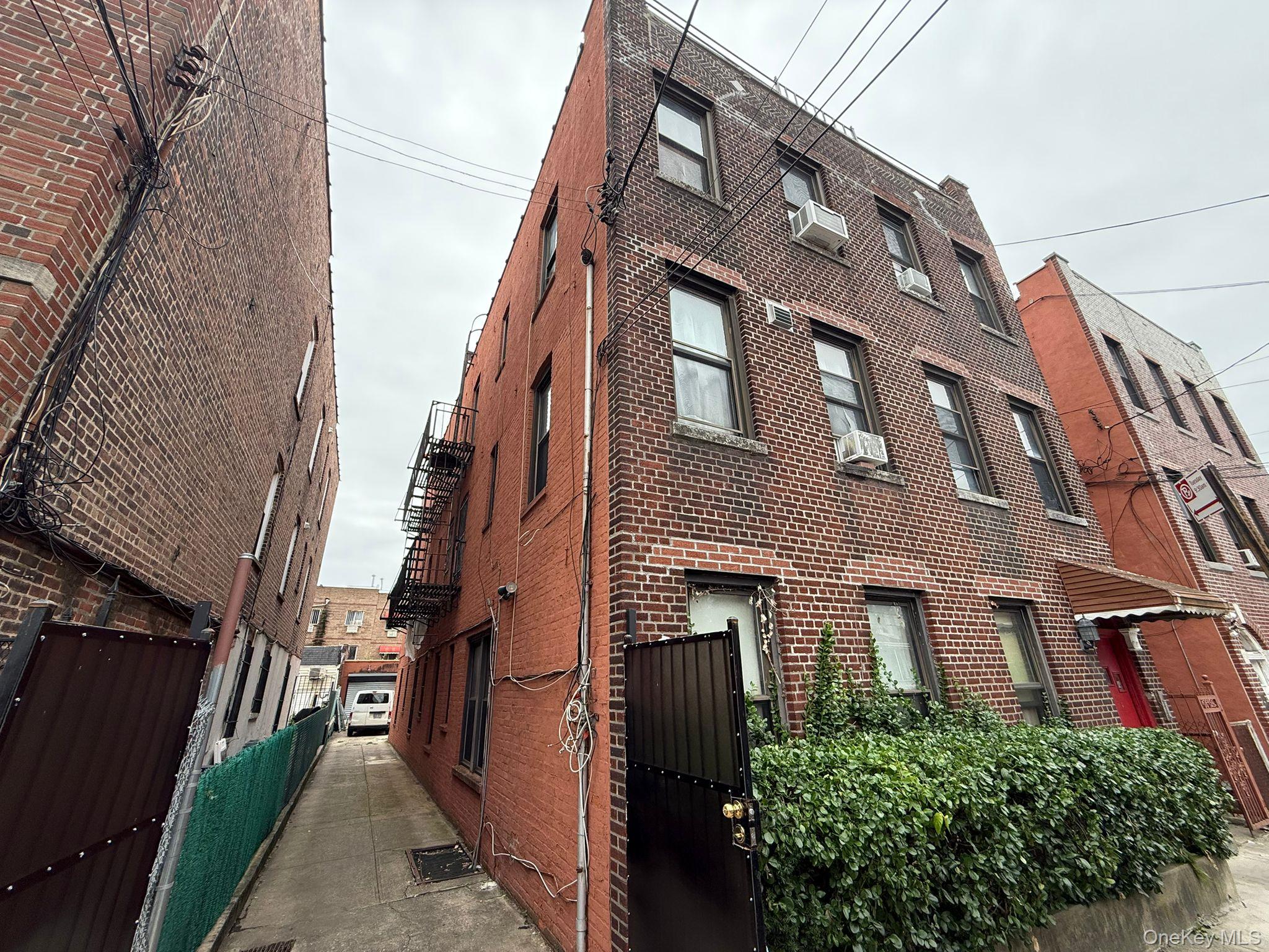 #6 photo, 822 E 219th Street, ブロンクス区 Bronx , NY 10467