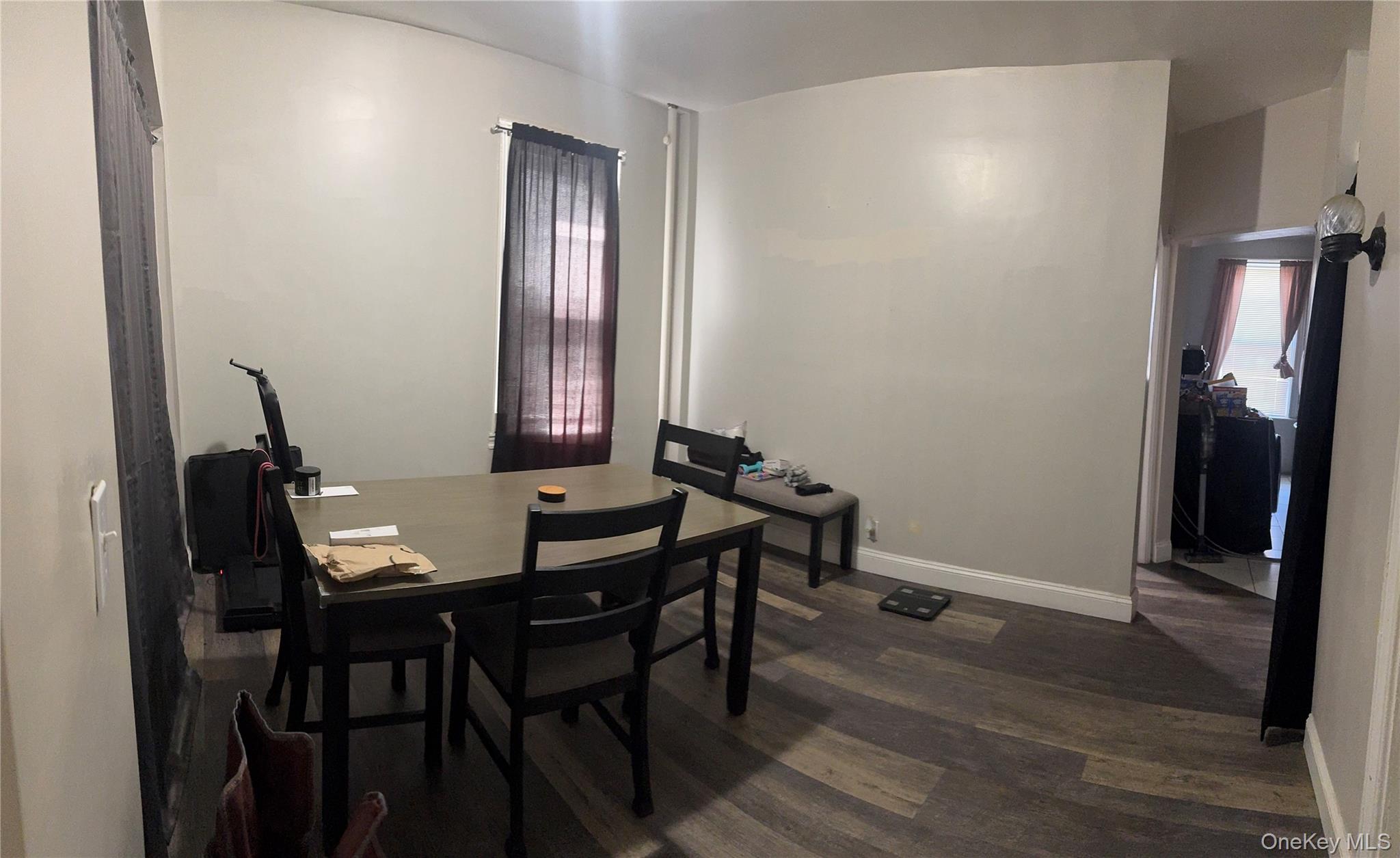 #4 photo, 7520 64th Place, クイーンズ区 Glendale , NY 11385