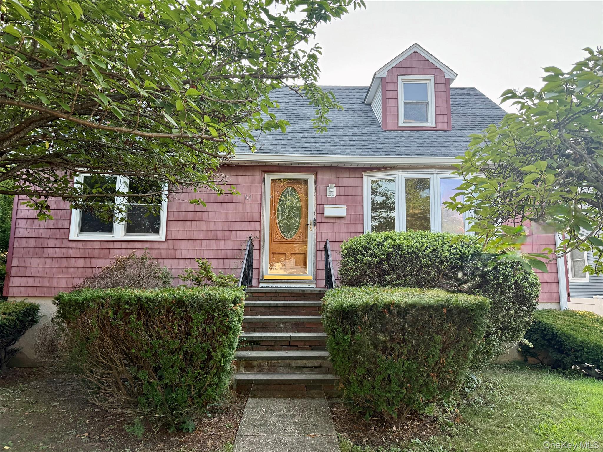 #1 photo, 61 Juniper Road, 长岛 华盛顿港 Port Washington , NY 11050