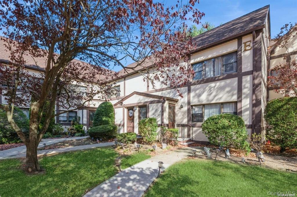 #1 photo, 109 Fifteenth Street, ナッソー郡 Garden City , NY 11530