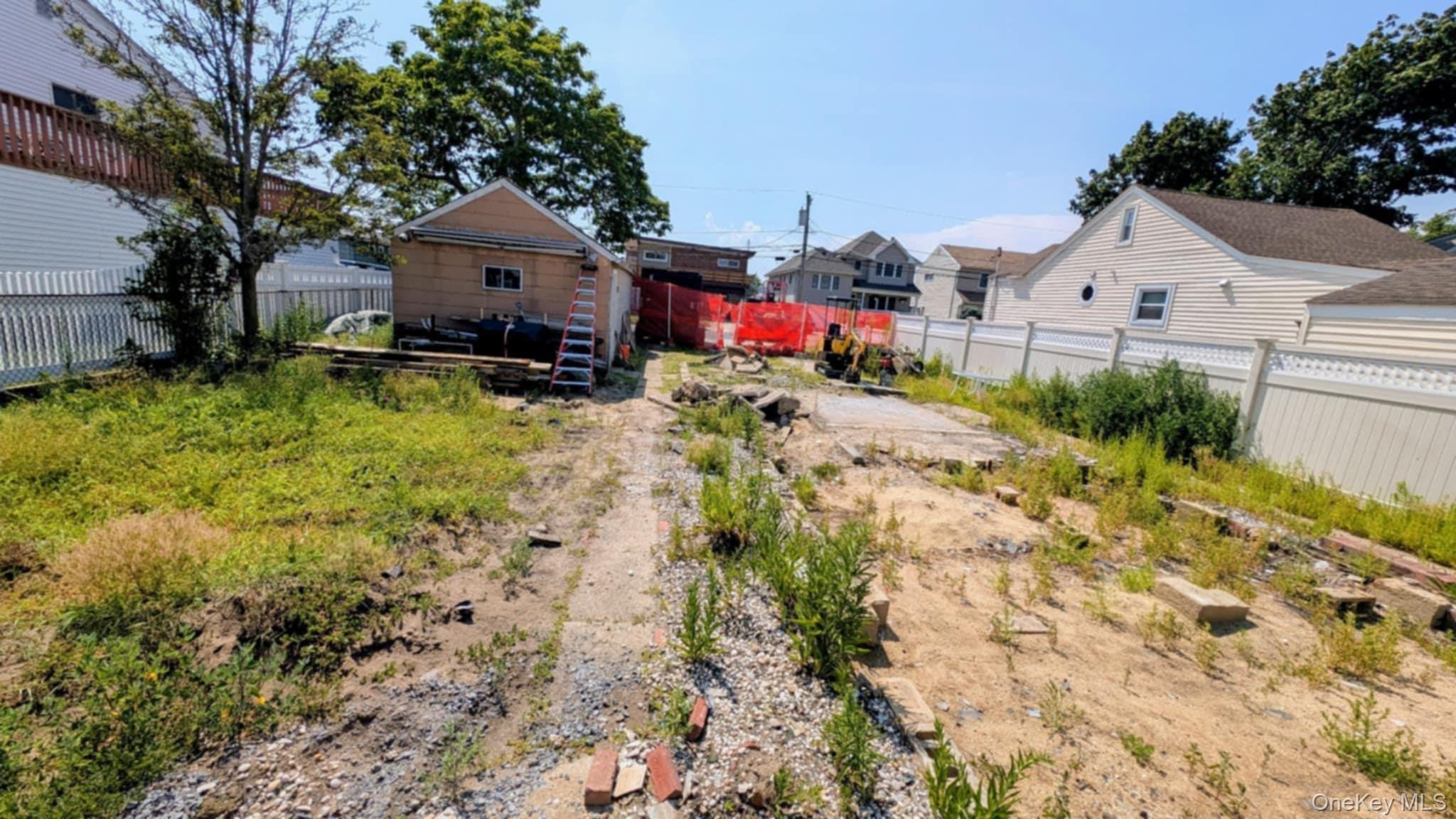 #4 photo, 121a Garfield Street, ナッソー郡 Freeport , NY 11520