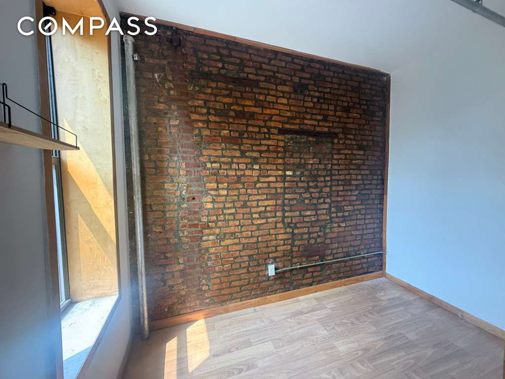 #17 photo, 313 Van Buren Street, ブルックリン区 Bedford-Stuyvesant , NY 11221