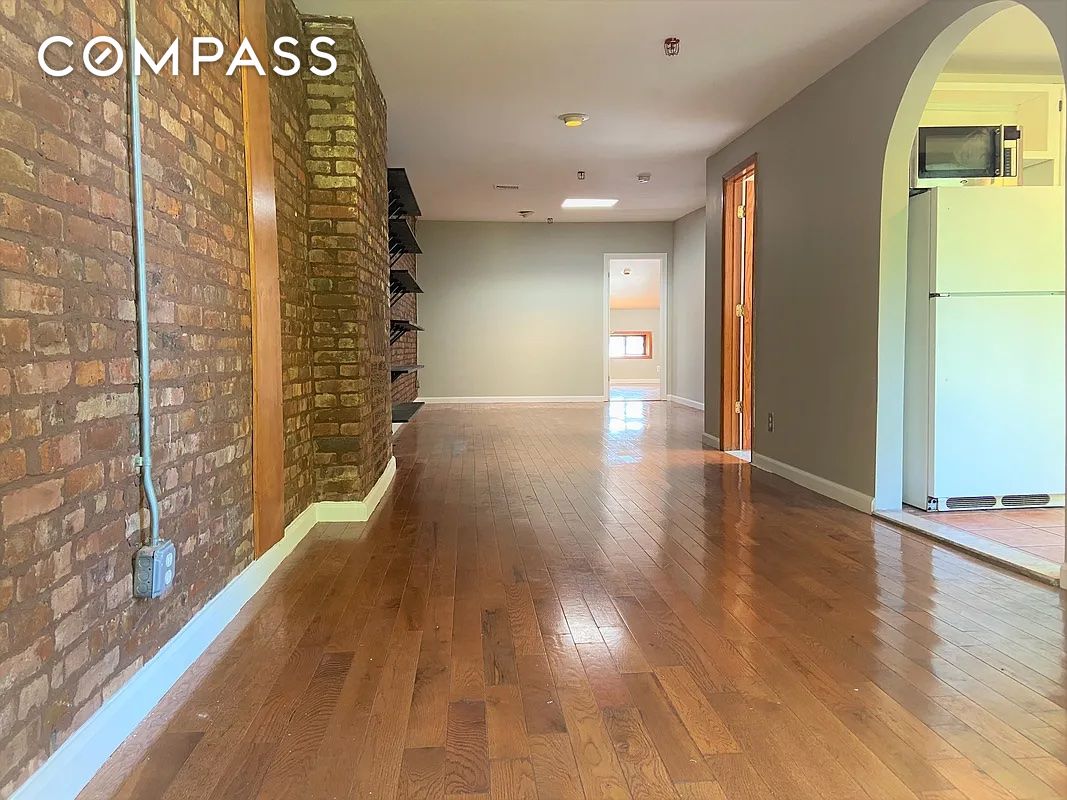 #3 photo, 313 Van Buren Street, ブルックリン区 Bedford-Stuyvesant , NY 11221