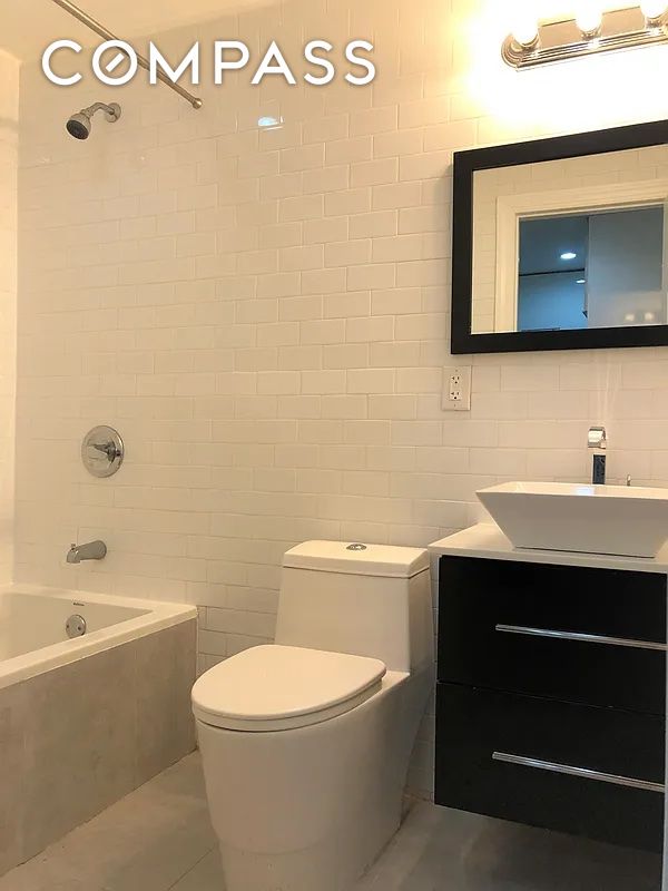 #5 photo, 313 Van Buren Street, ブルックリン区 Bedford-Stuyvesant , NY 11221