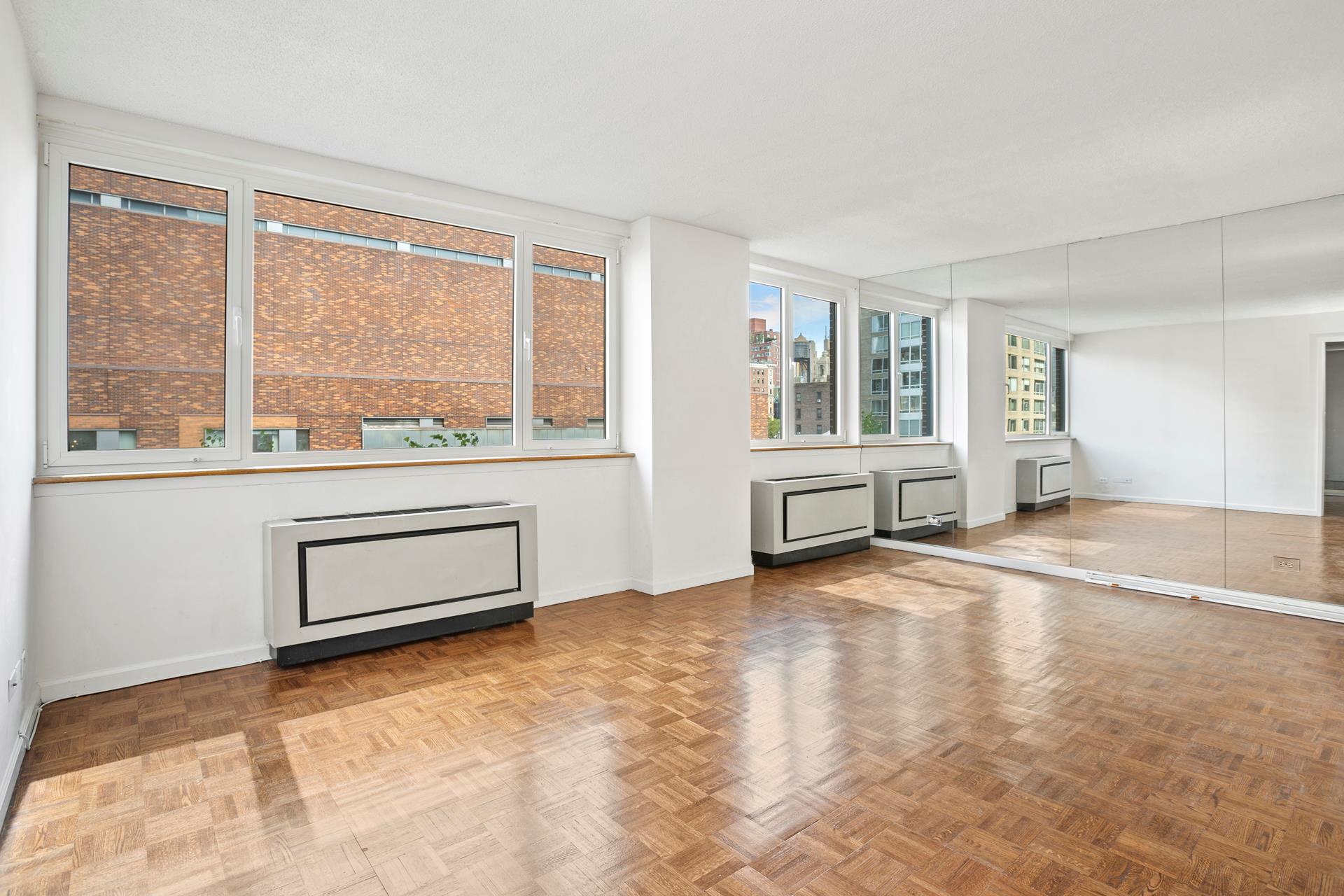 #5 photo, New York City, マンハッタン Lincoln Square , NY 10023