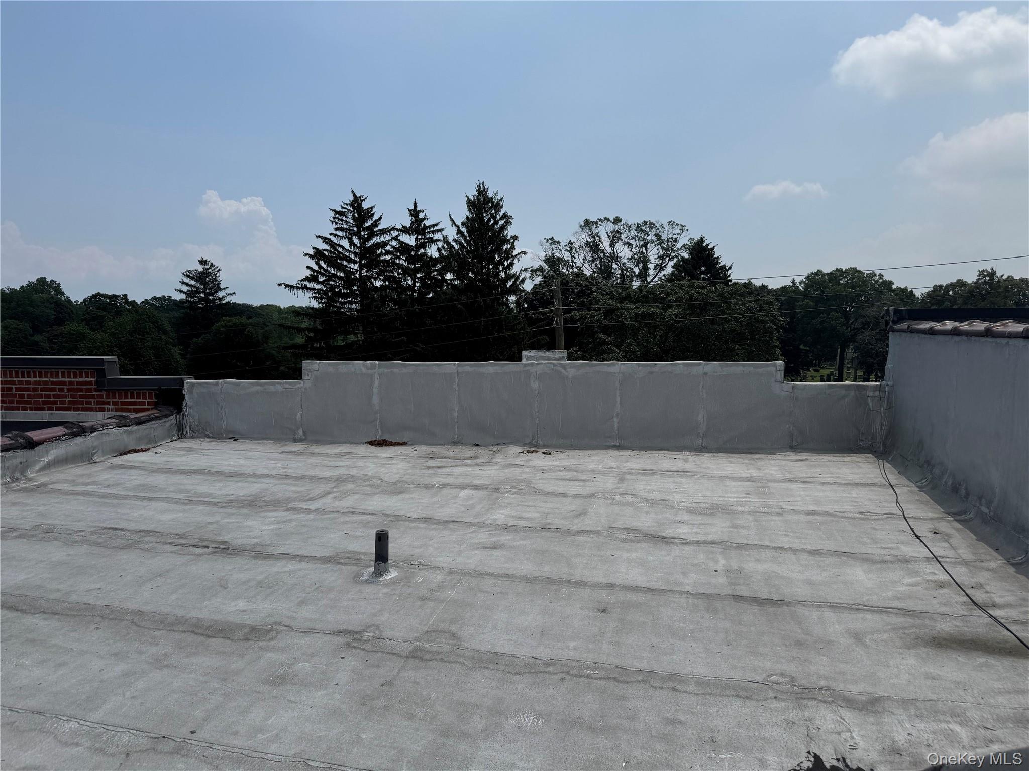 #16 photo, 93 E 233rd Street, Bronx , NY 10470