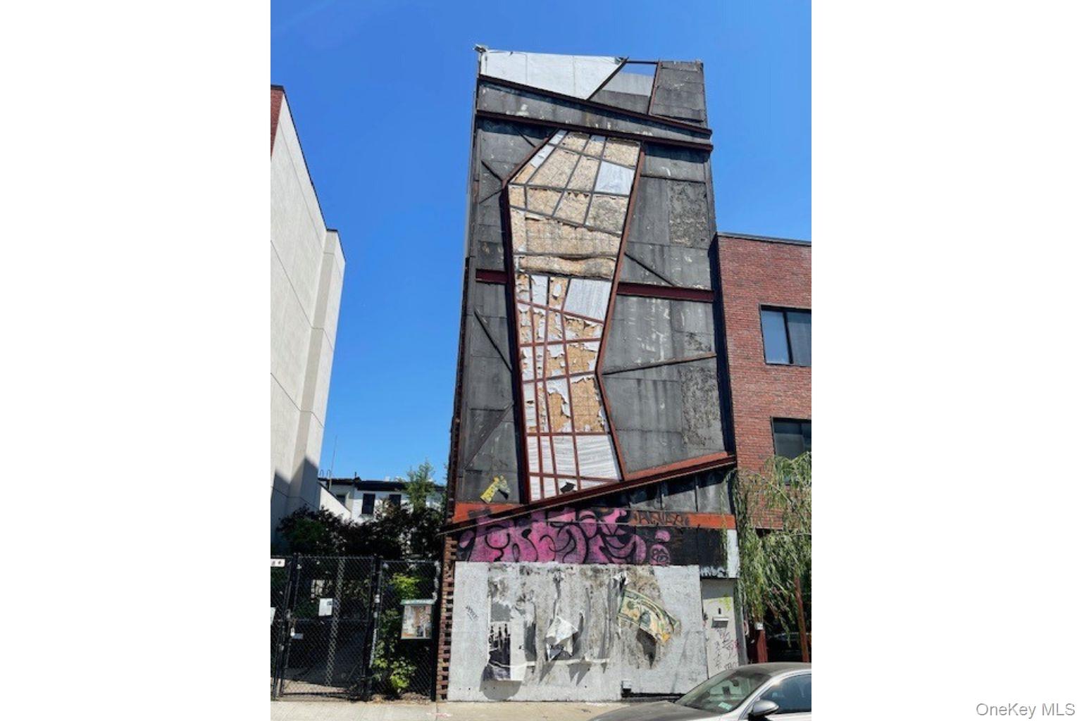 #1 photo, 241 Grand Street, ブルックリン区 Brooklyn , NY 11211