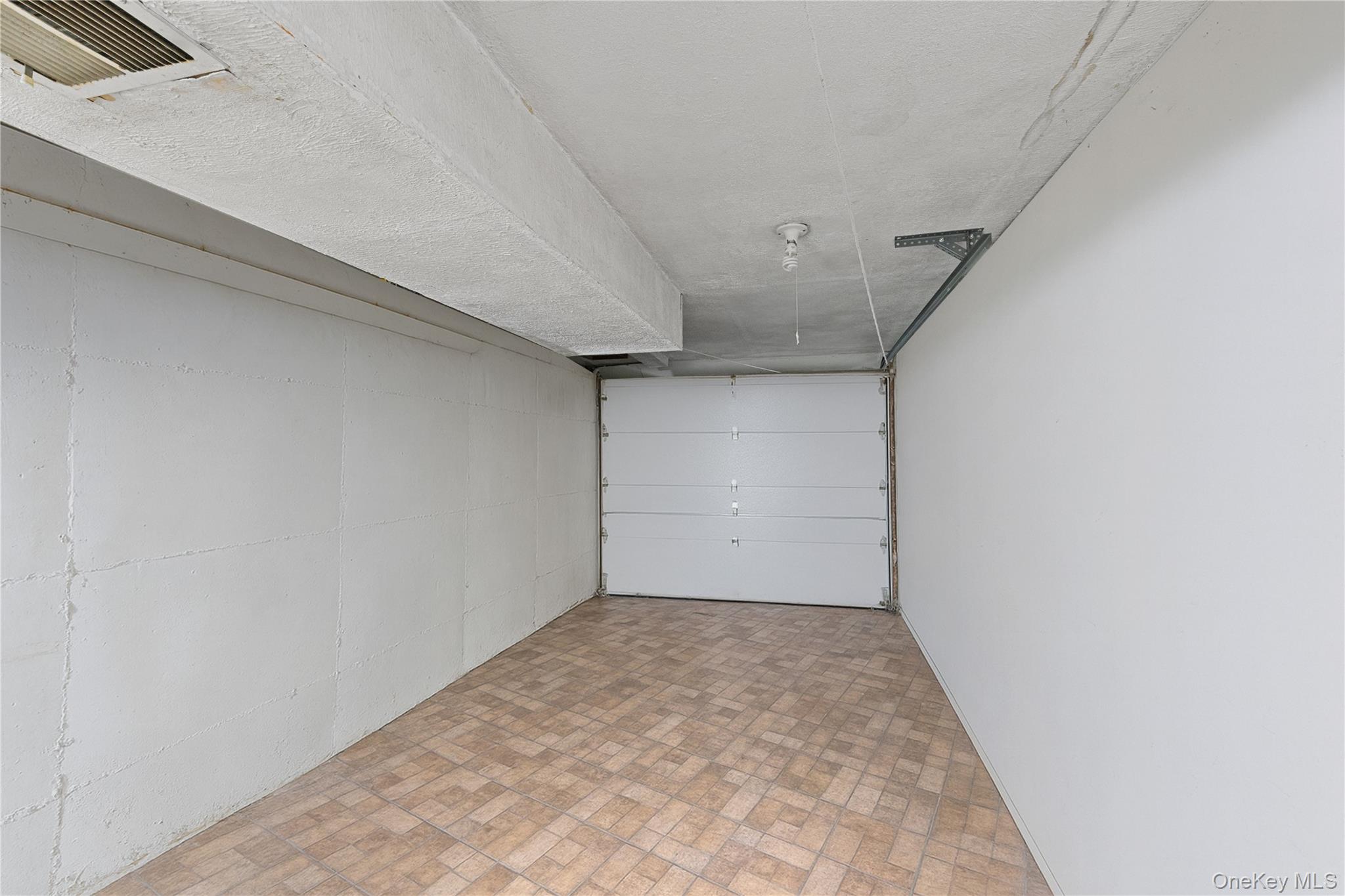 #17 photo, 24 Paerdegat 1st Street, הברונקס Brooklyn , NY 11236