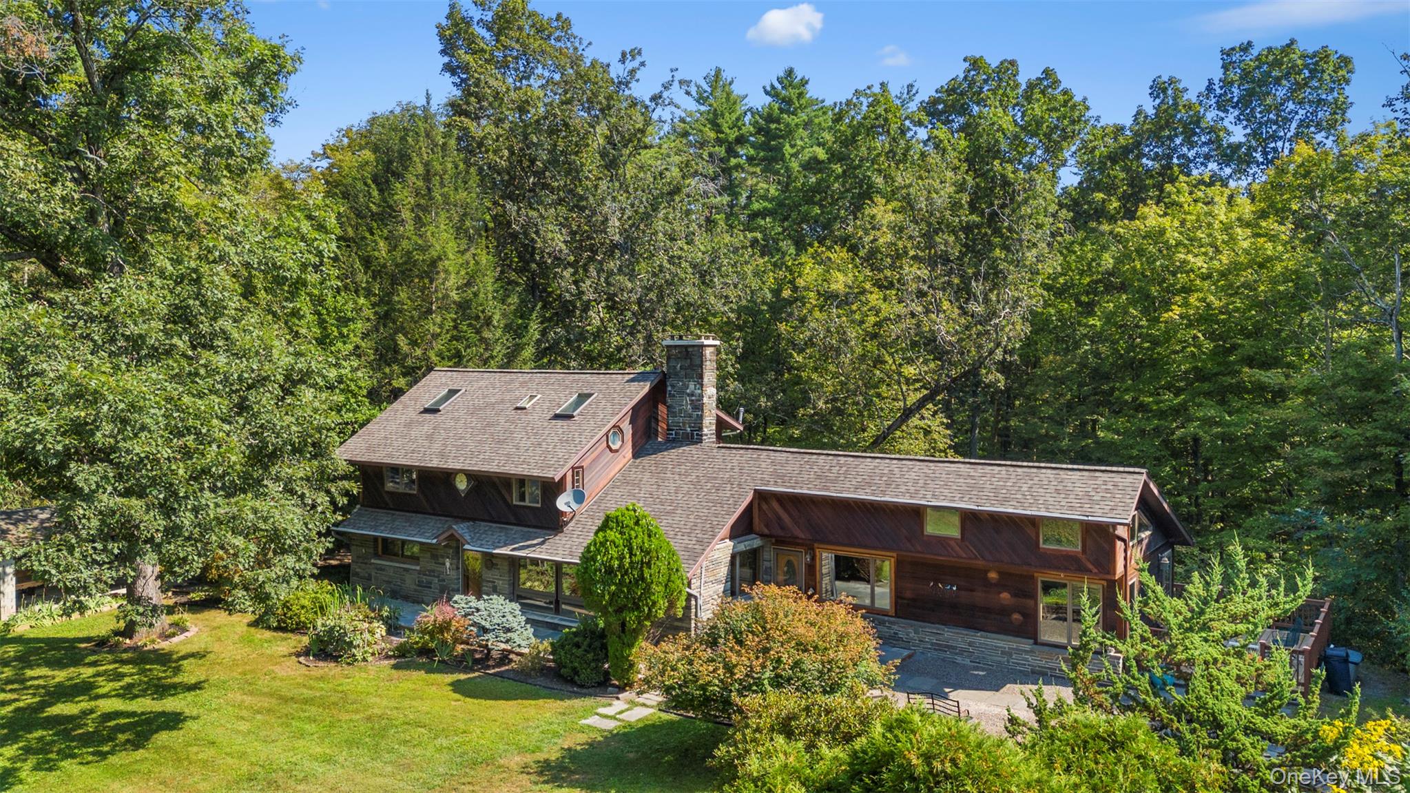 #1 photo, 1 Blues Quarry, Woodstock , NY 12498