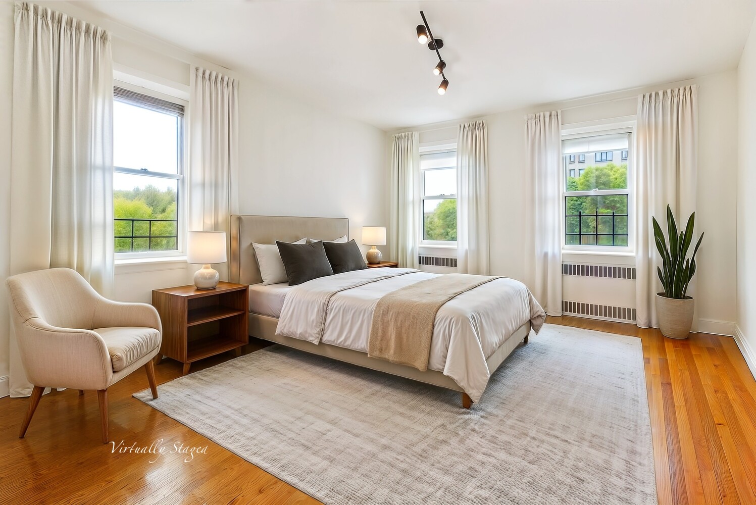 #18 photo, 570 OCEAN Parkway, ブルックリン区 Kensington , NY 11218