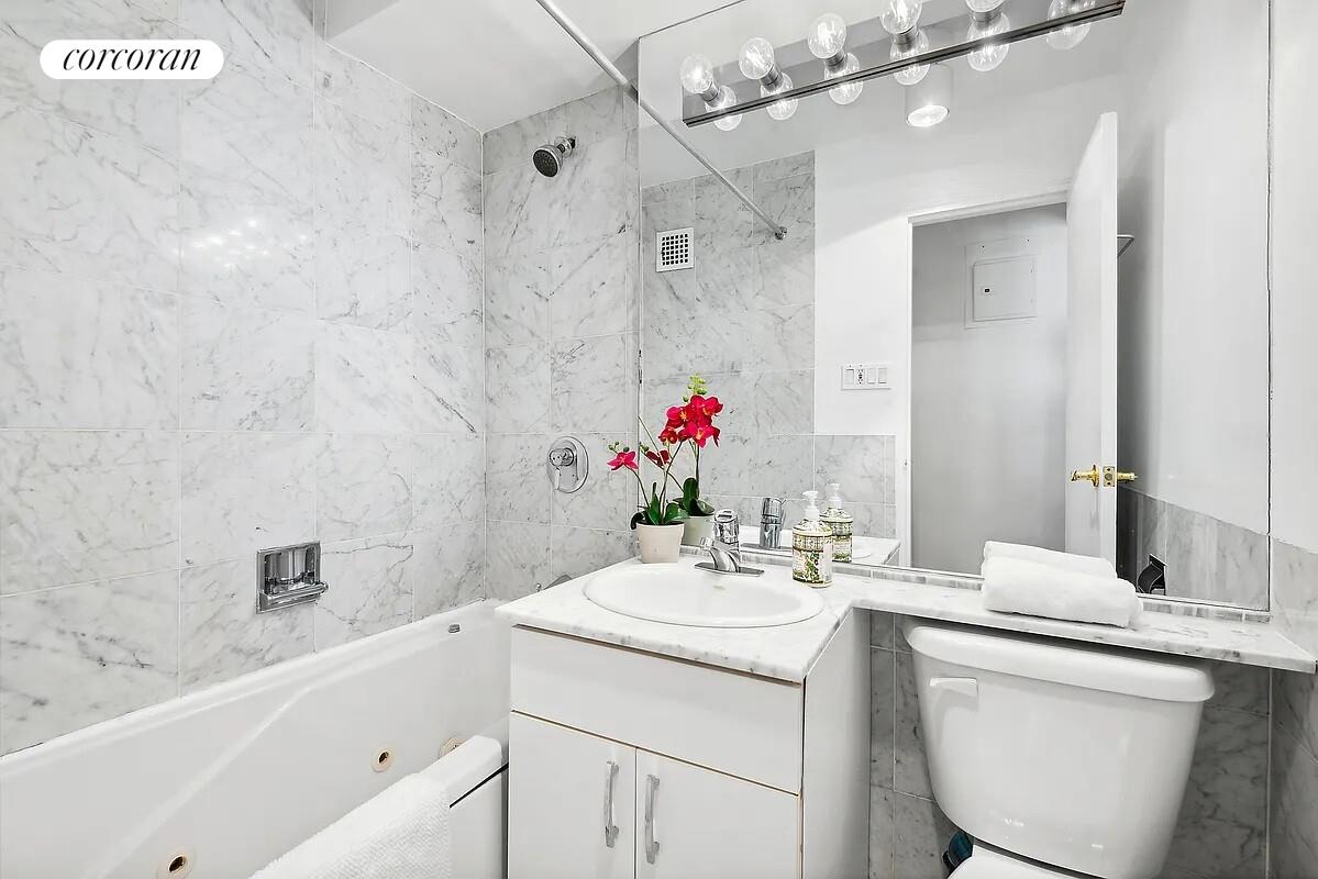 #7 photo, 333 E 75TH Street, マンハッタン Lenox Hill , NY 10021