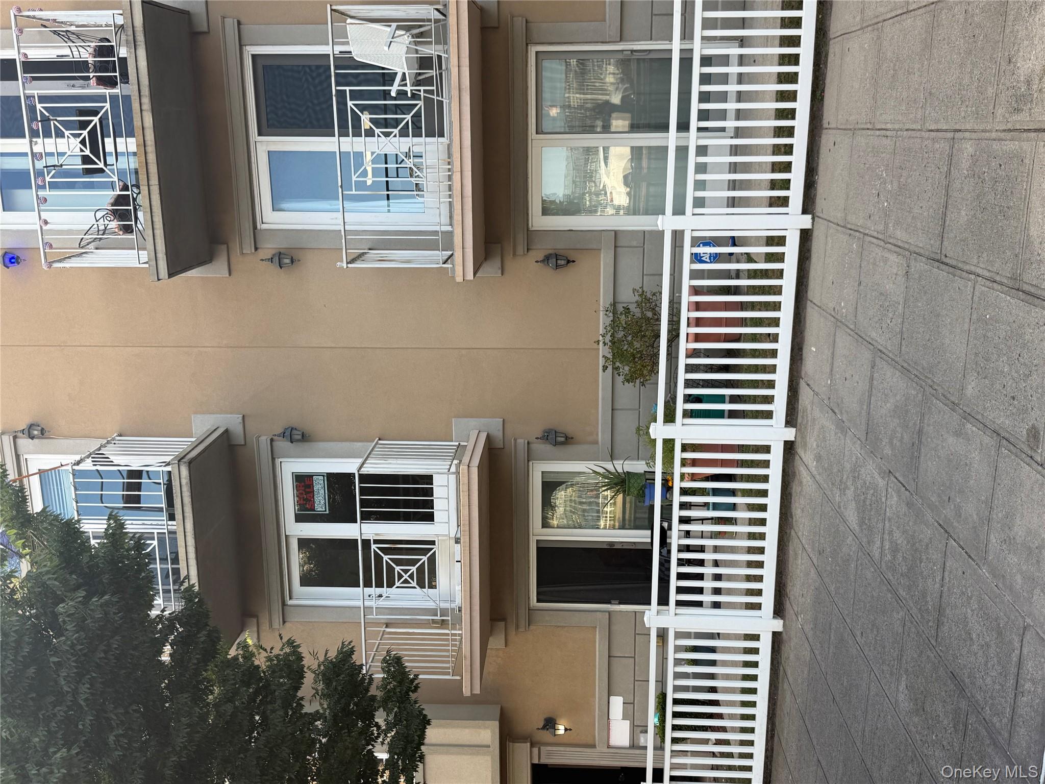 #12 photo, 10220 Rockaway Beach Boulevard, クイーンズ区 Far Rockaway , NY 11694