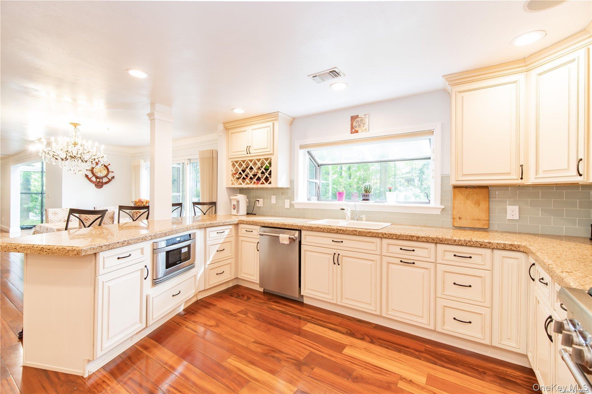 #11 photo, 12 Bolton Drive, ナッソー郡 Manhasset , NY 11030