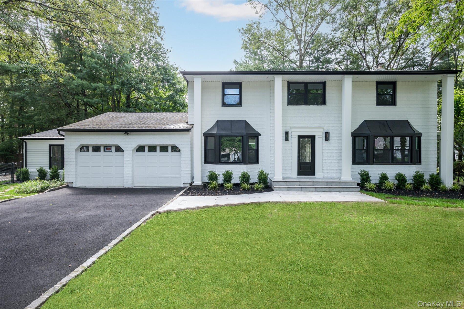 #1 photo, 20 Melody Lane, サフォーク郡 Kings Park , NY 11754