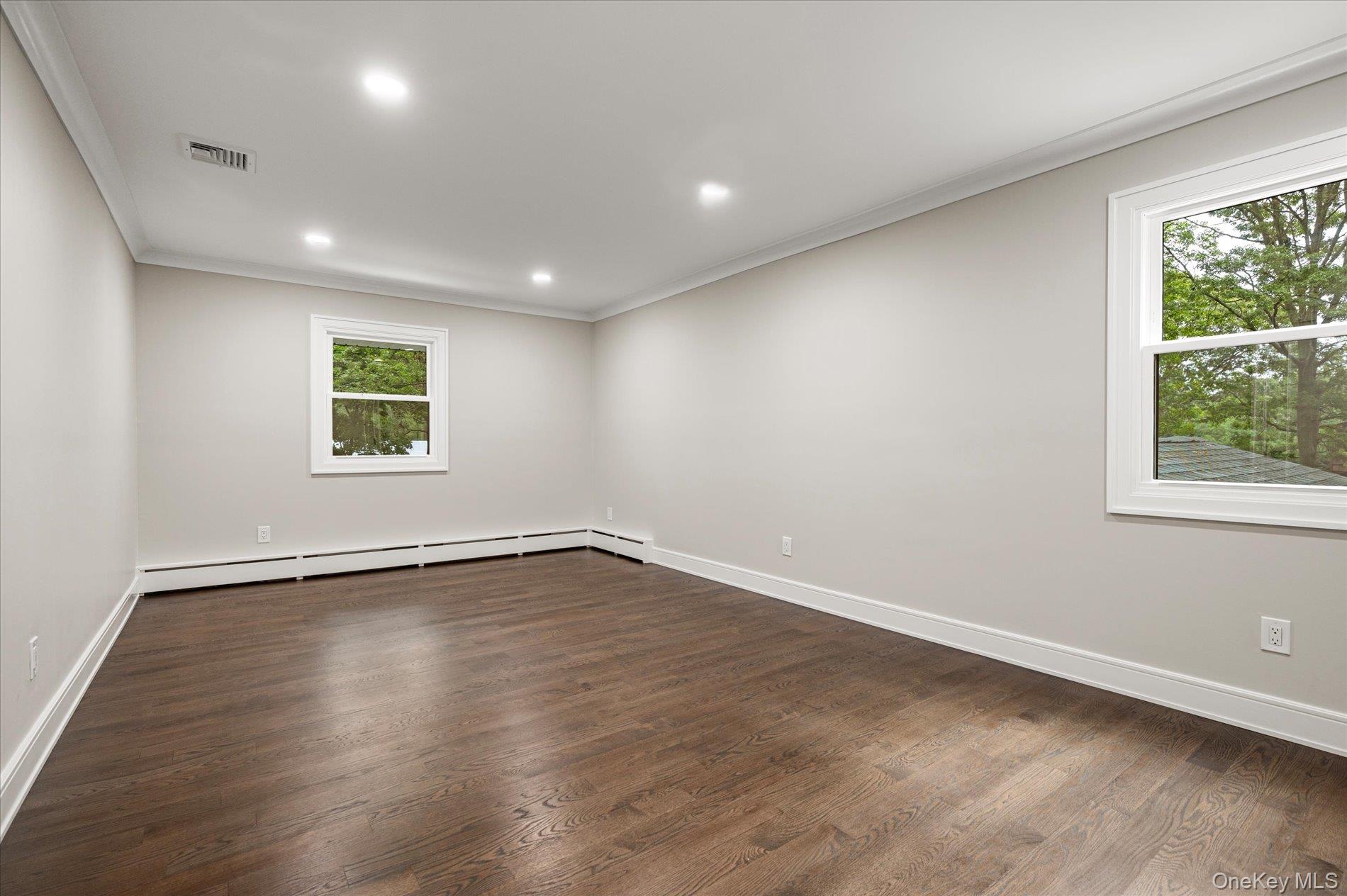 #17 photo, 20 Melody Lane, サフォーク郡 Kings Park , NY 11754