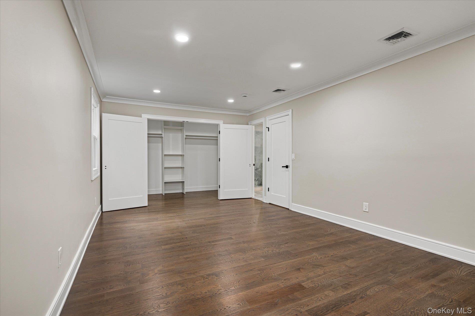 #18 photo, 20 Melody Lane, サフォーク郡 Kings Park , NY 11754